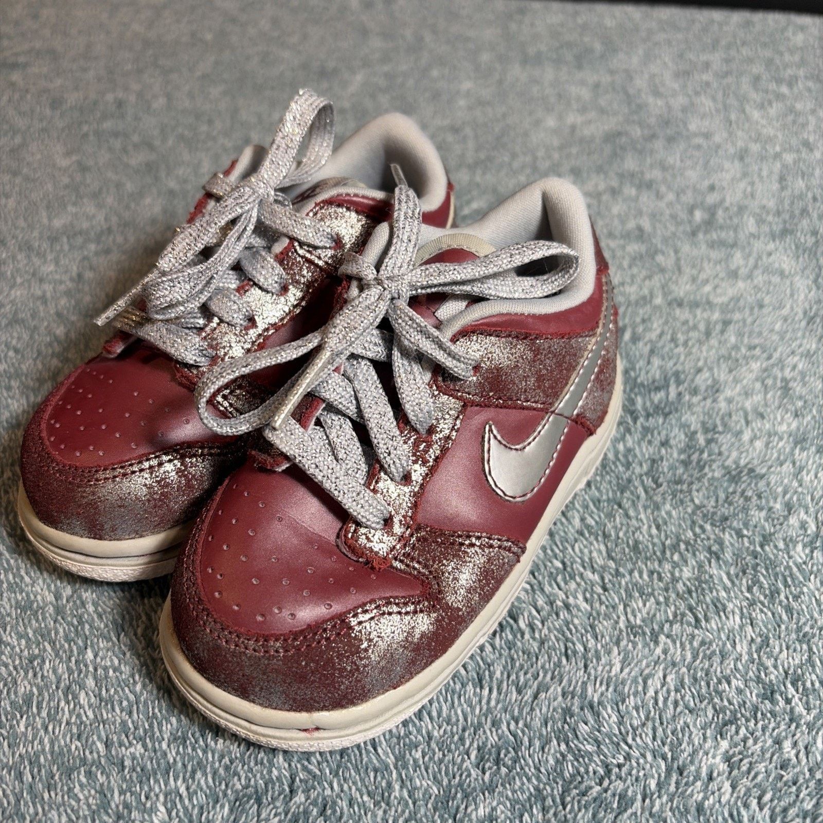 Nike Nike Dunk Low Team Red Metallic Silver Toddler Size US 6.5C Size US 6.5 / EU 39-40 - 5 Thumbnail