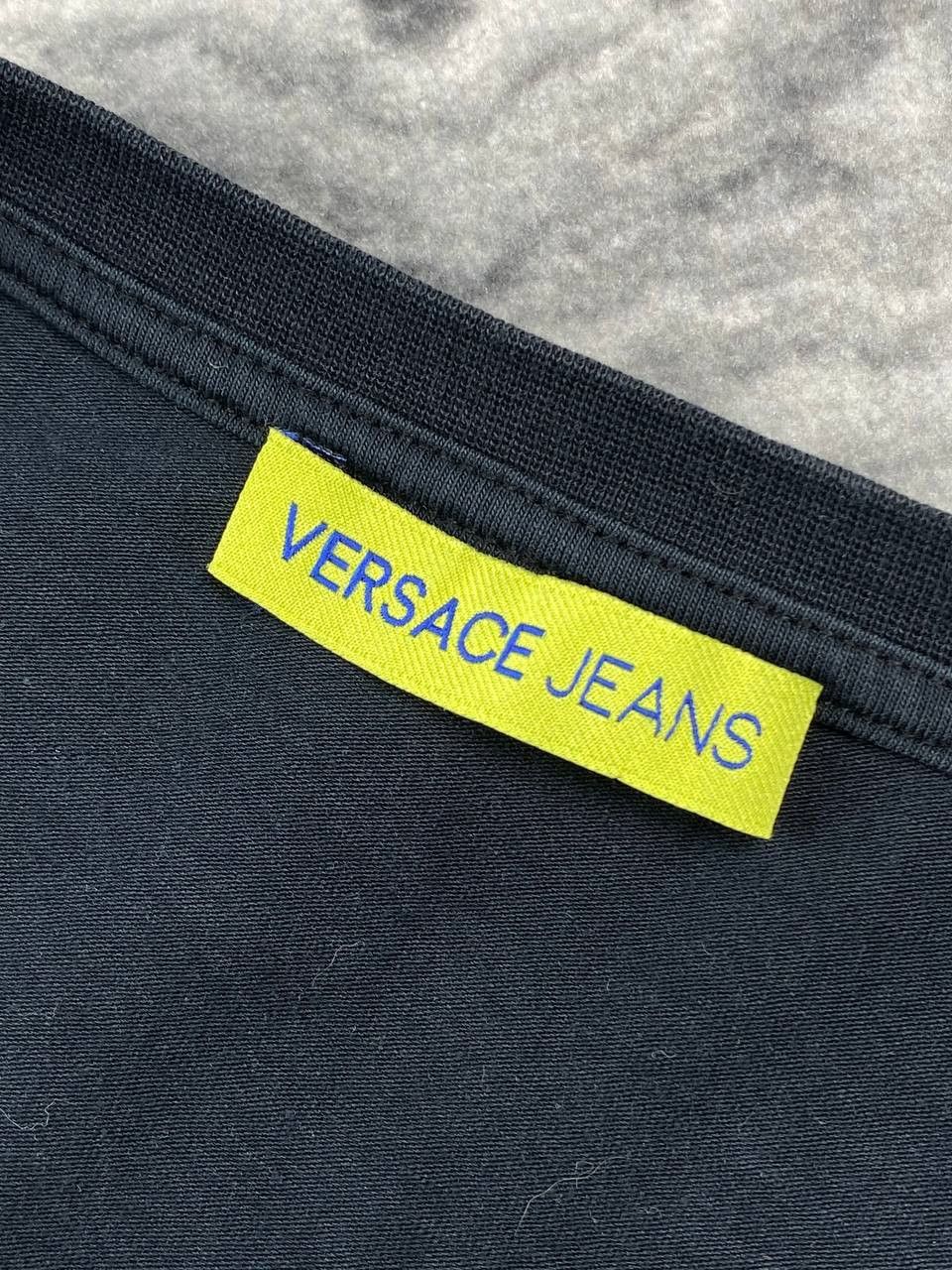 Versace Jeans Couture Vintage Versace Jeans Couture T Shirt Size US L / EU 52-54 / 3 - 4 Thumbnail