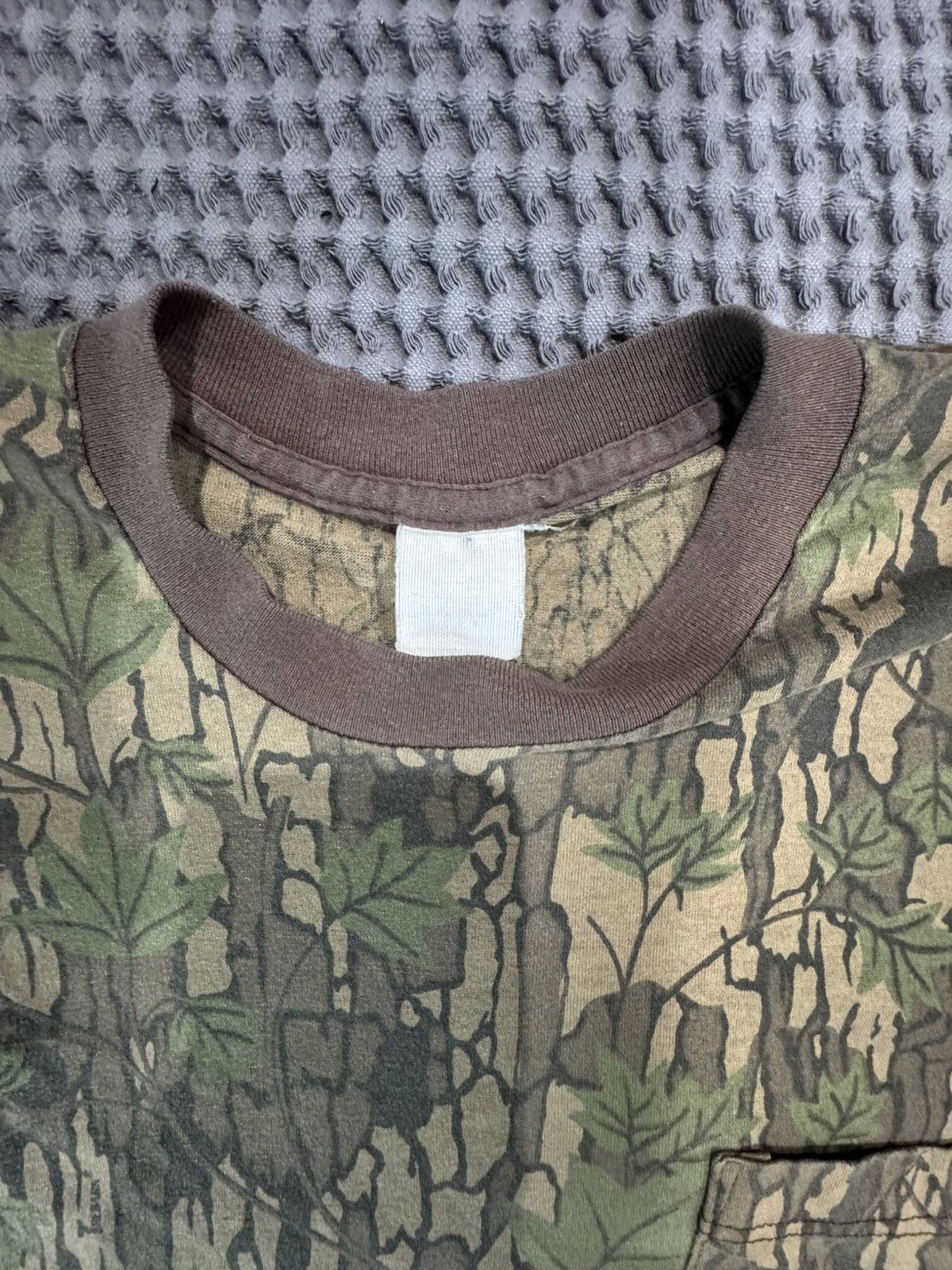 Other Vintage Camouflage pocket tshirt Size US L / EU 52-54 / 3 - 3 Thumbnail