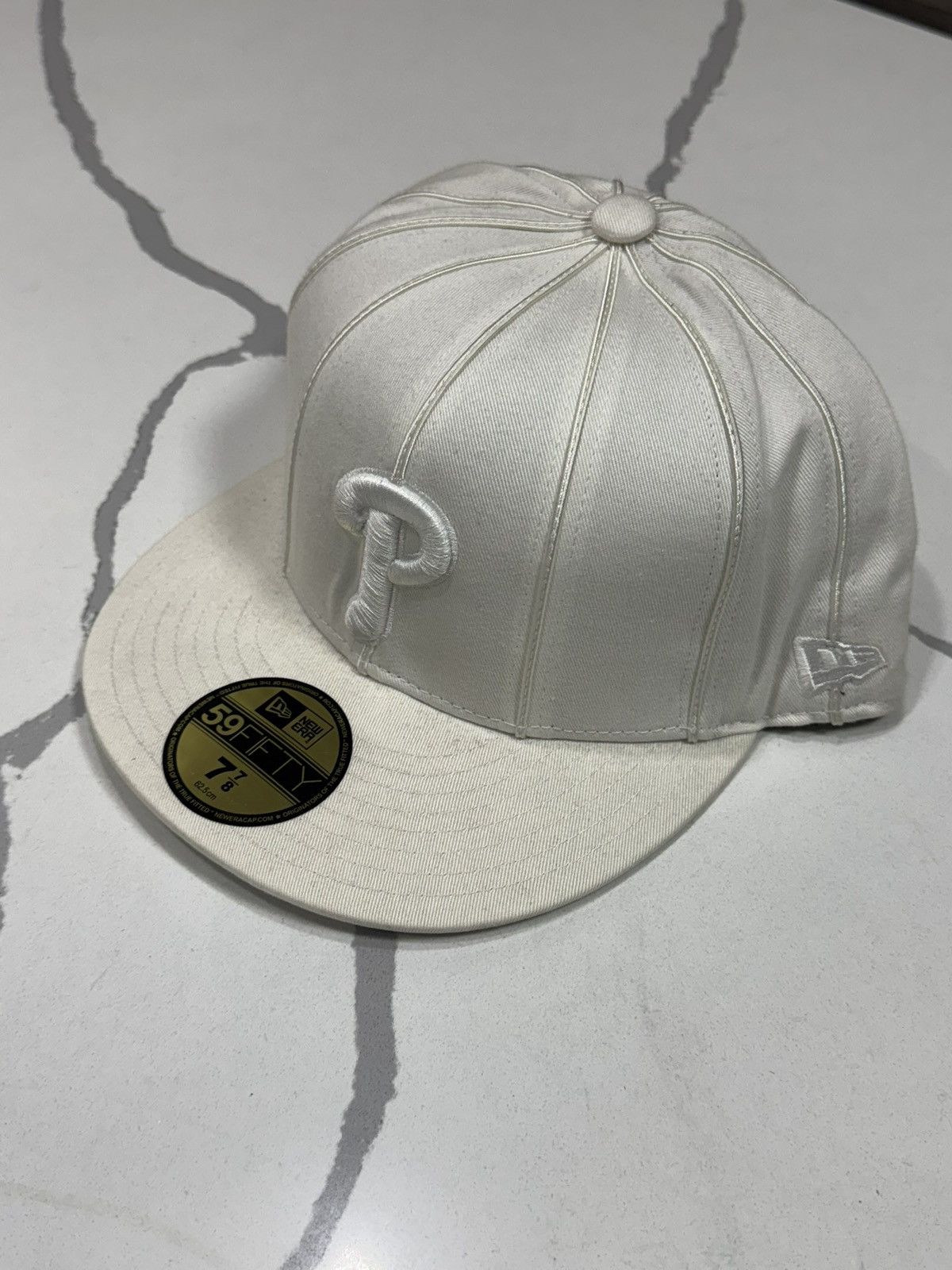 New Era Vintage Philadelphia Phillies Laced Fitted Cap Size ONE SIZE - 10 Thumbnail