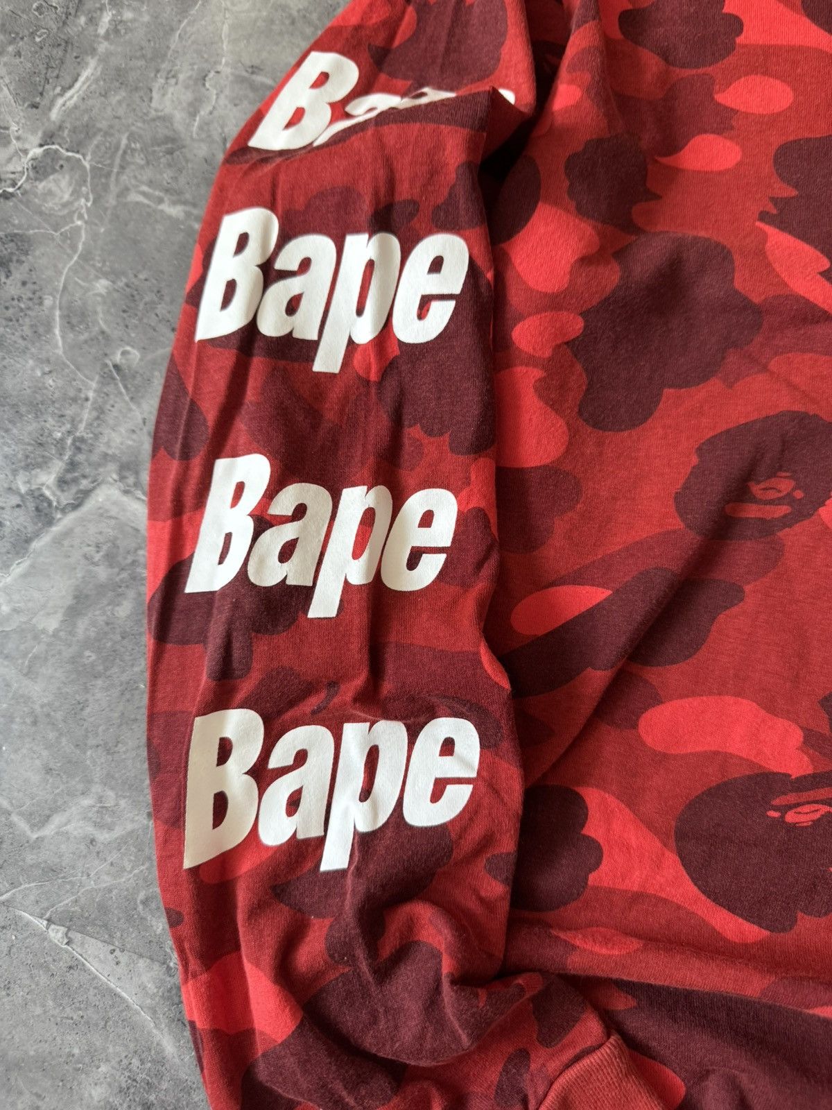 Bape Bape Red Camo Longsleeve Size L Size US L / EU 52-54 / 3 - 4 Thumbnail