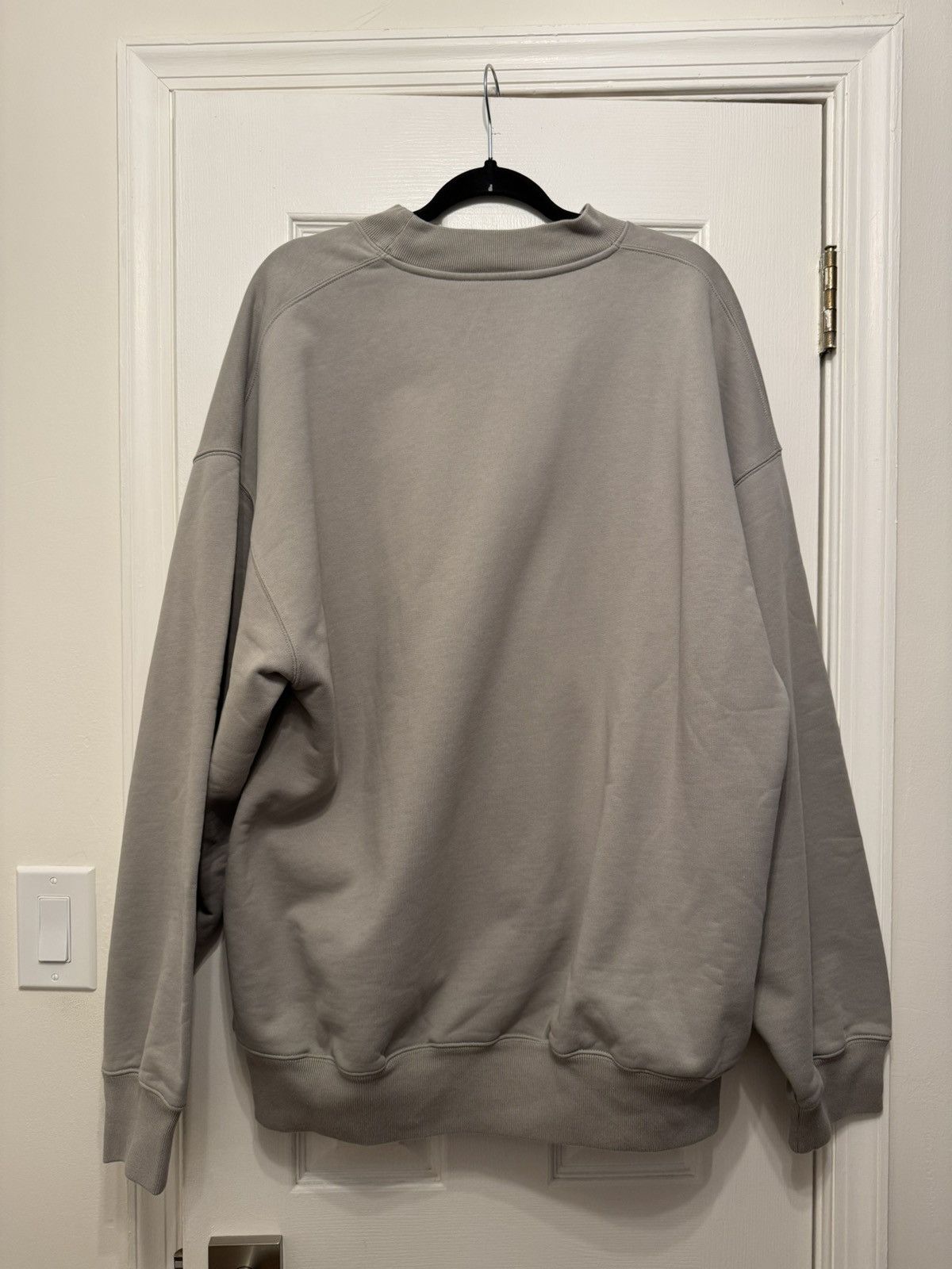 Balenciaga Balenciaga Oversized Crewneck Size US S / EU 44-46 / 1 - 2 Thumbnail