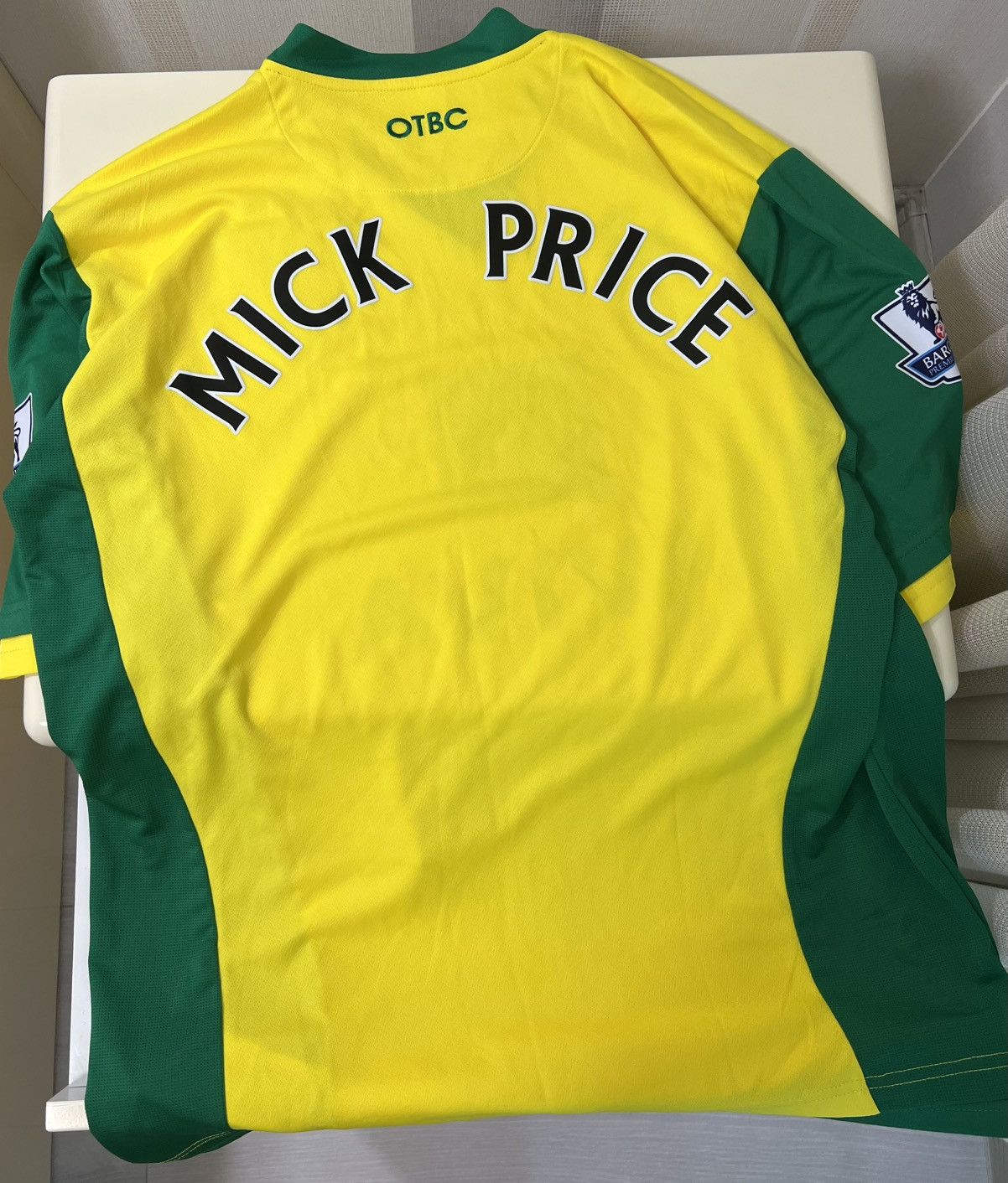 Errea × Vintage Norwich City Home 2013/2014 Size US XL / EU 56 / 4 - 3 Thumbnail