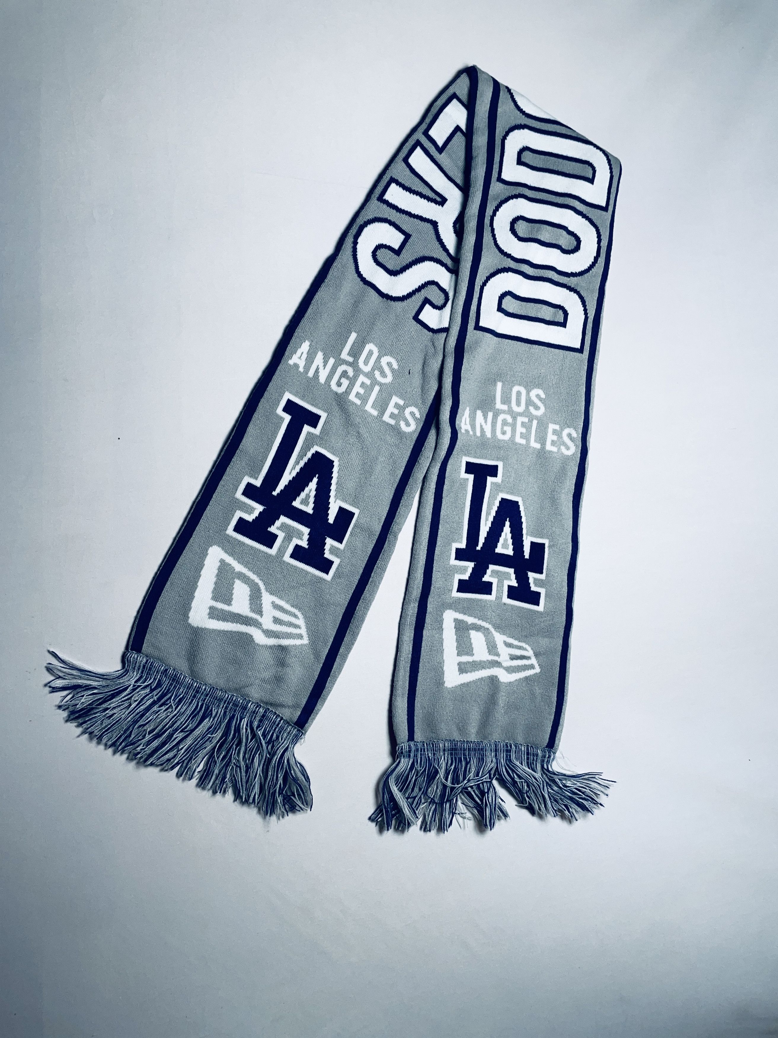 New Era 🧣 12,90 € – New Era Dodgers Schal Einheitsgröße – gebraucht Size ONE SIZE - 2 Thumbnail