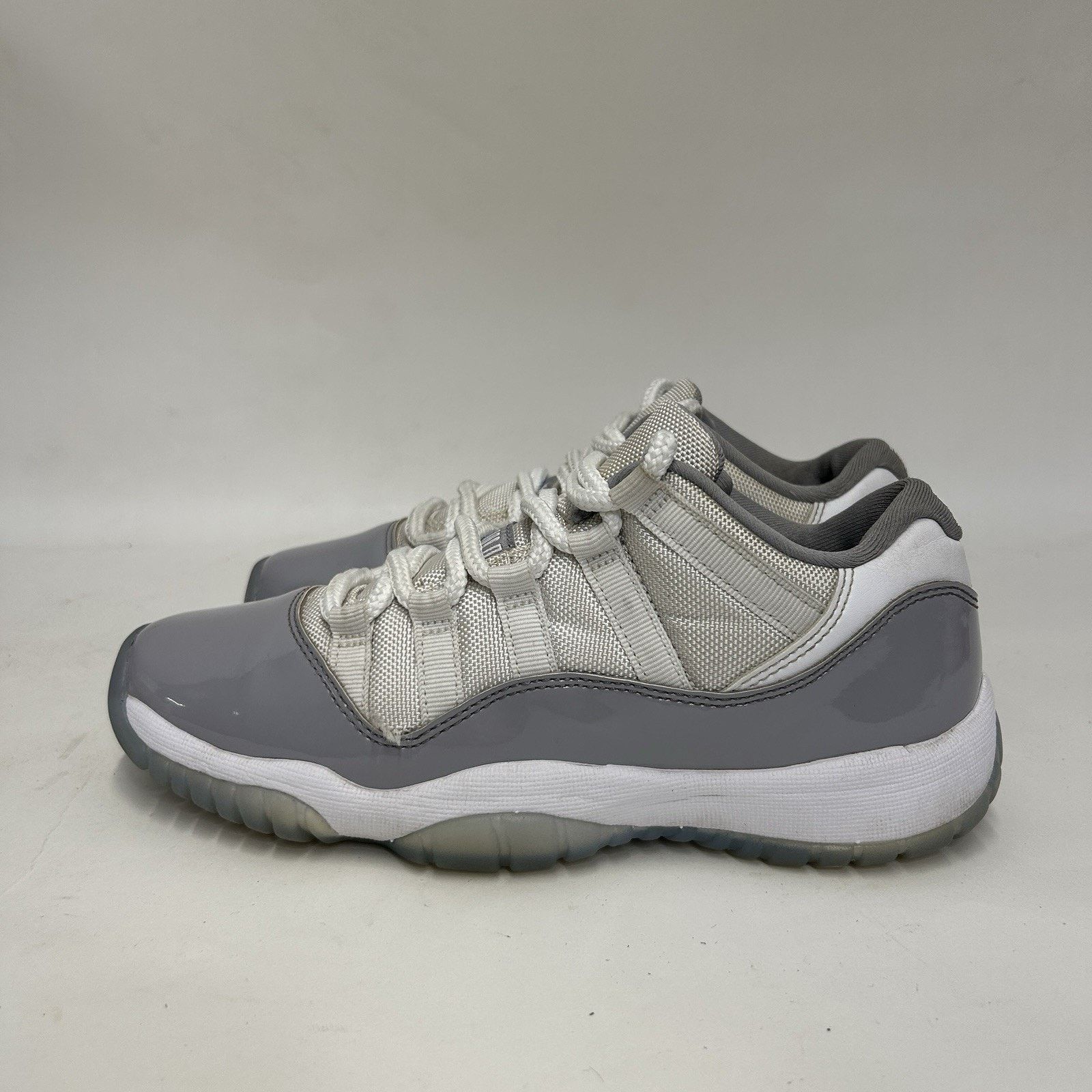 Nike Nike Air Jordan 11 Retro Low GS “Cement Grey" 528896-140 Size US 7 / IT 37 - 6 Thumbnail