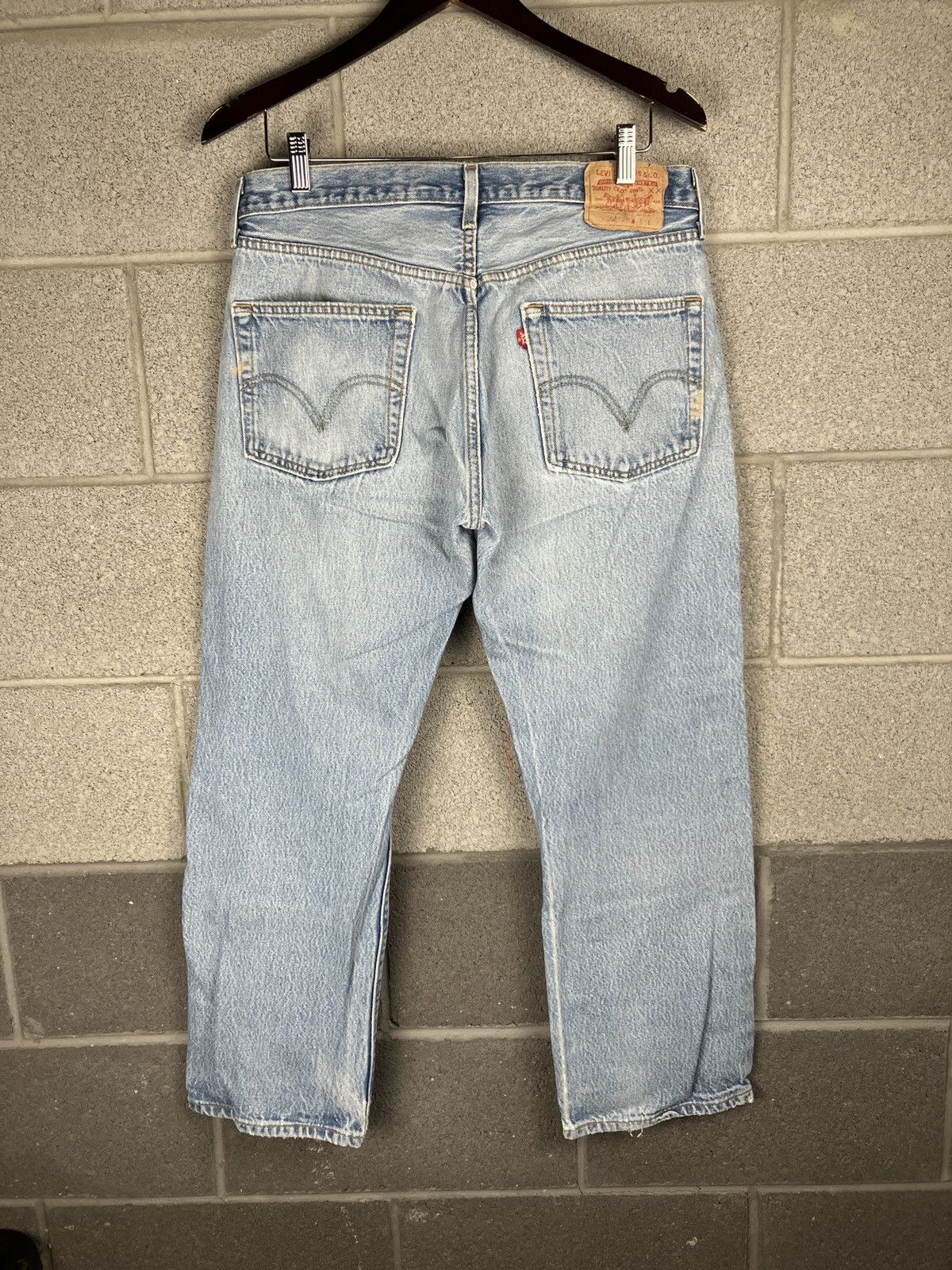 Vintage Vintage Levi’s 501 Distressed Painted Jeans 33 x 29 Size US 33 - 2 Preview