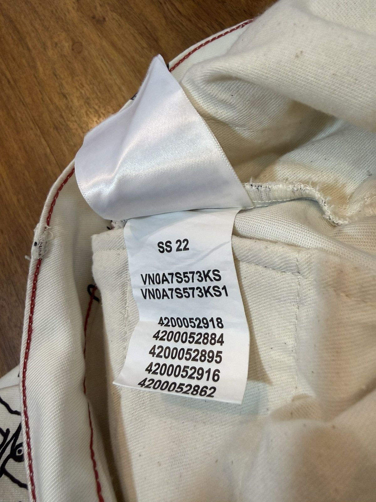 Vans Vans Chino Loose Fit Pants Daniel Johnston Art White 28 30 Size US 28 / EU 44 - 7 Thumbnail