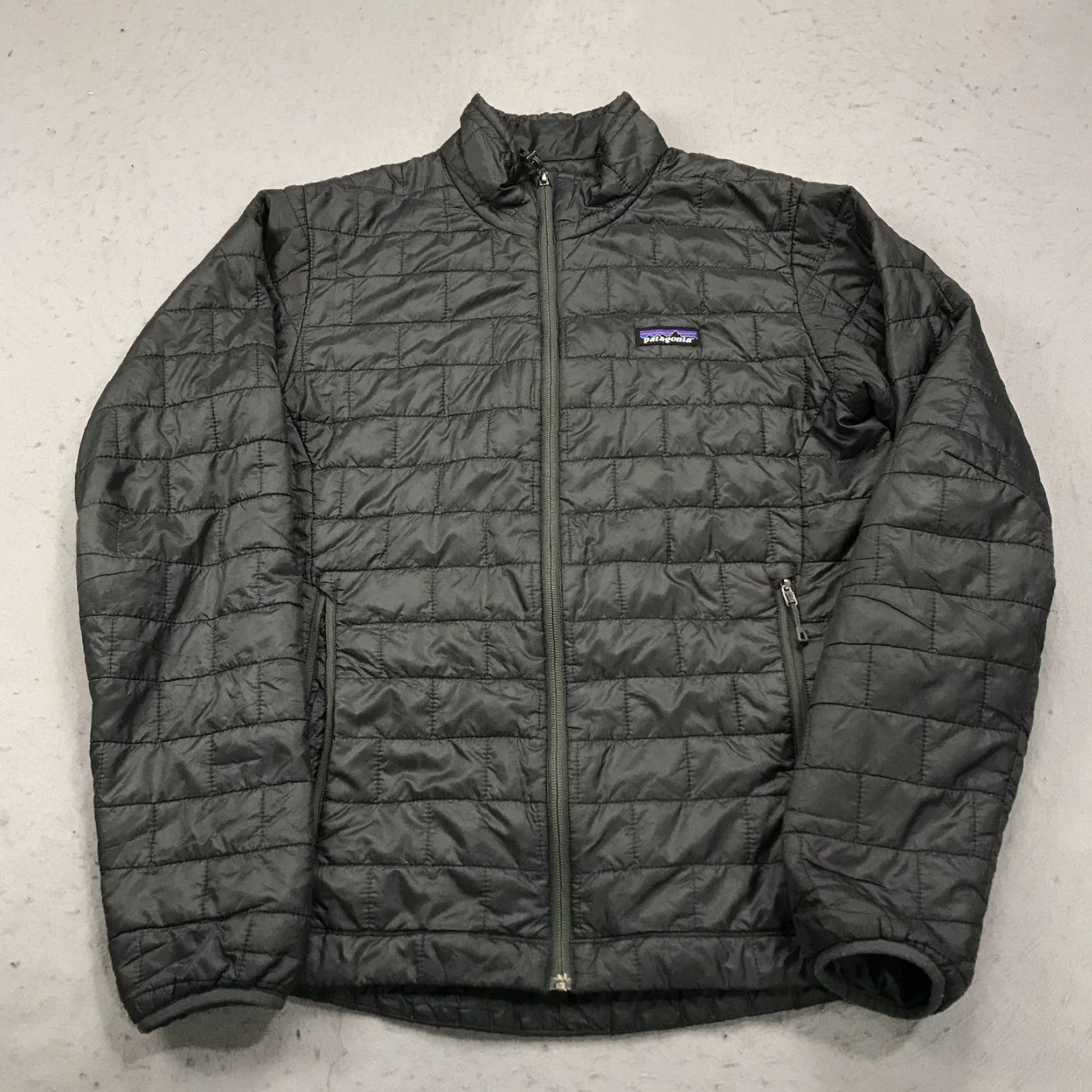 Patagonia Patagonia Jacket Mens Small Gray Nano Puff Primaloft Full Zip Puffer Logo Hiking Size US S / EU 44-46 / 1 - 2 Thumbnail