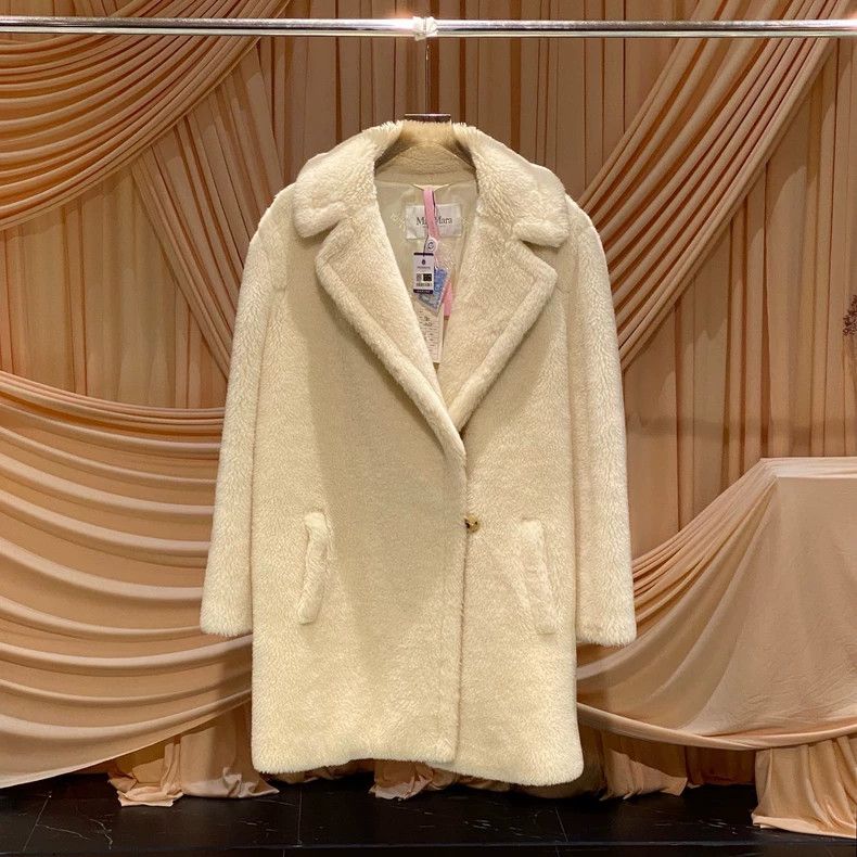 Max Mara Max Mara Hot White Short Little Teddy Coat Size XXL / US 16-18 / IT 52-54 - 1 Thumbnail
