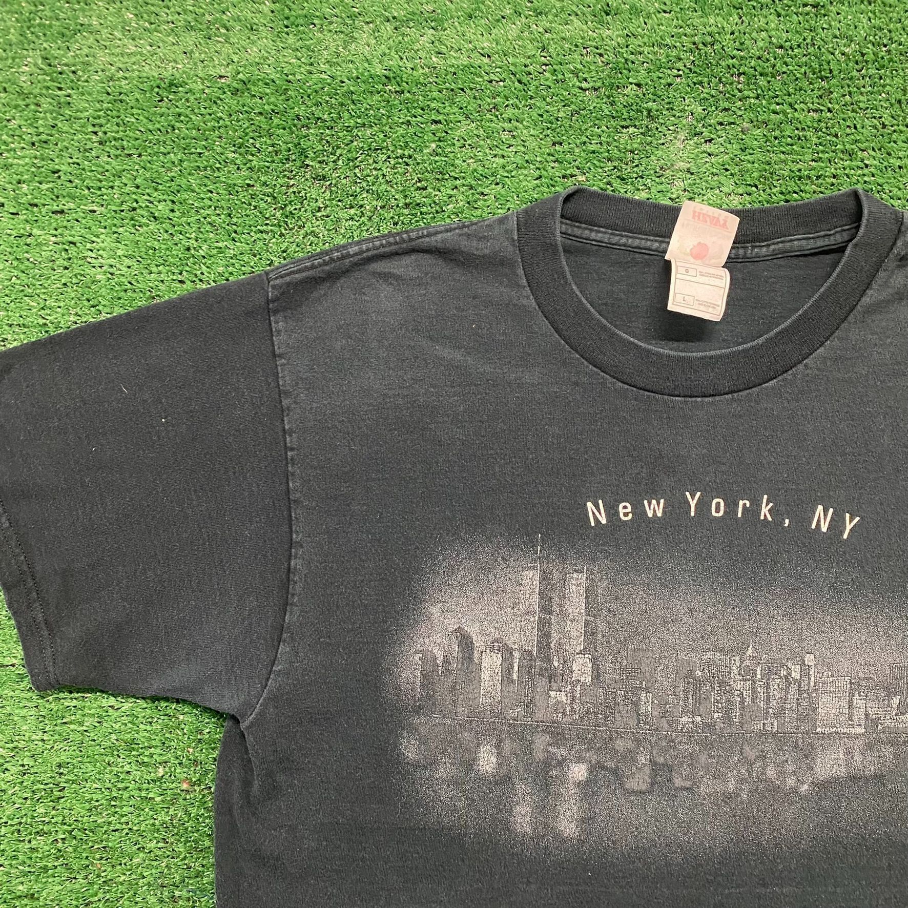 Fruit Of The Loom Vintage Y2K New York Skyline Essential Sun Faded Tourist Tee Size US L / EU 52-54 / 3 - 2 Thumbnail