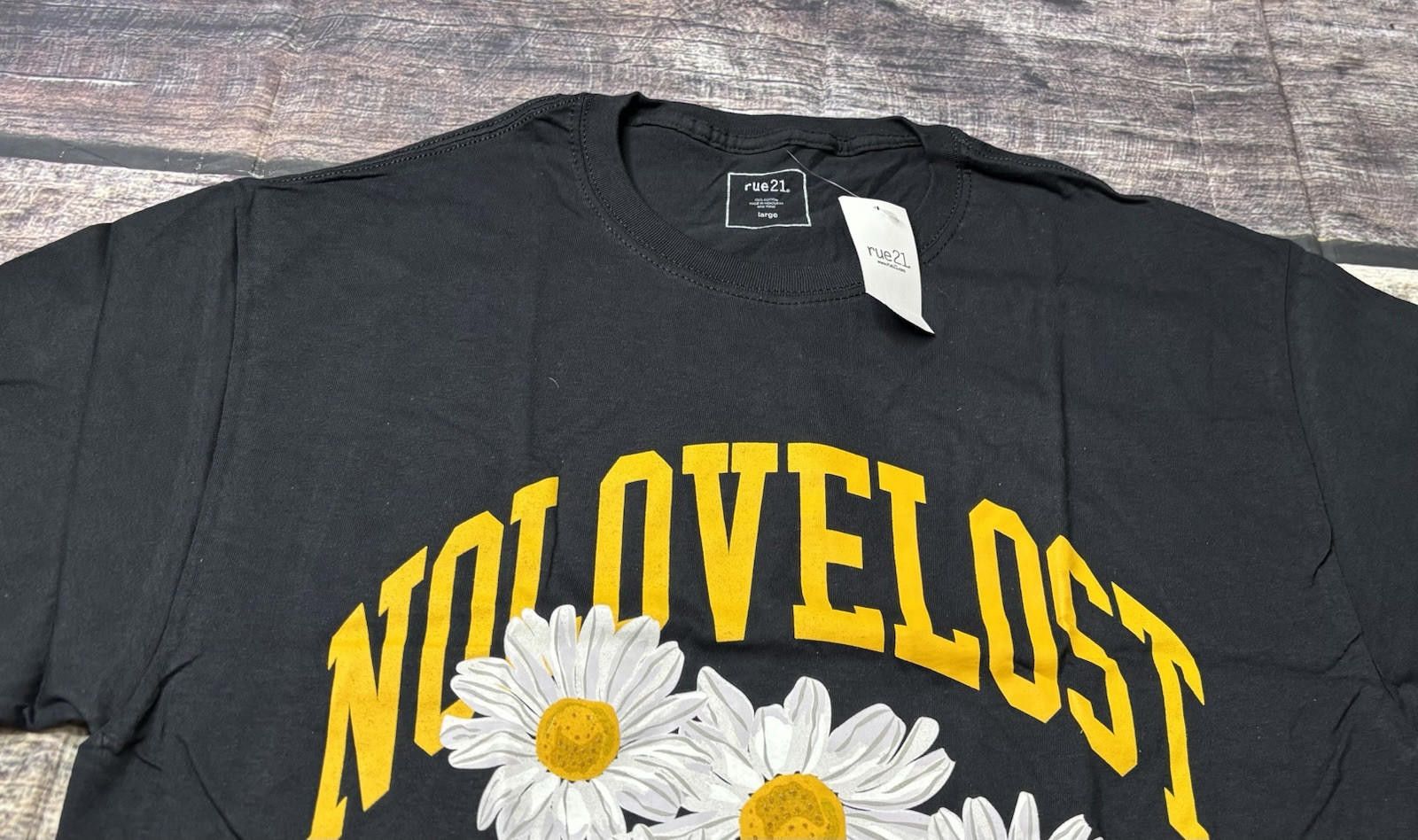 rue21 Rue 21 T-Shirt Men's Large No Love Lost Flowers Cotton Size US L / EU 52-54 / 3 - 4 Thumbnail
