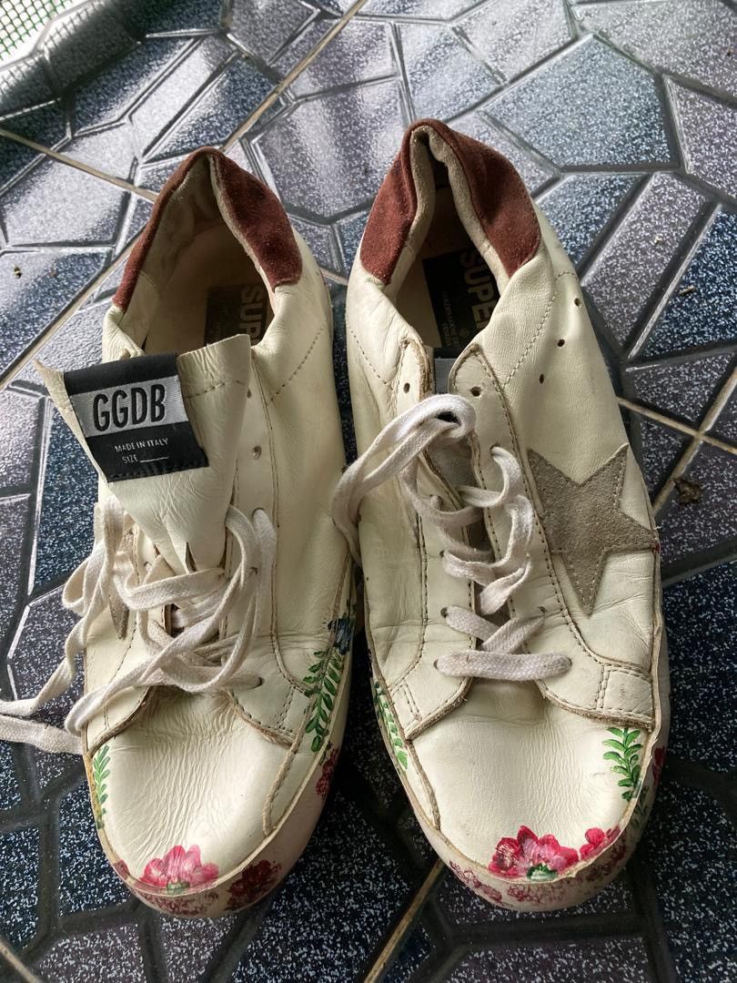 Golden Goose Rare Golden Goose superstar Flower sneaker Size US 8 / EU 41 - 1 Thumbnail