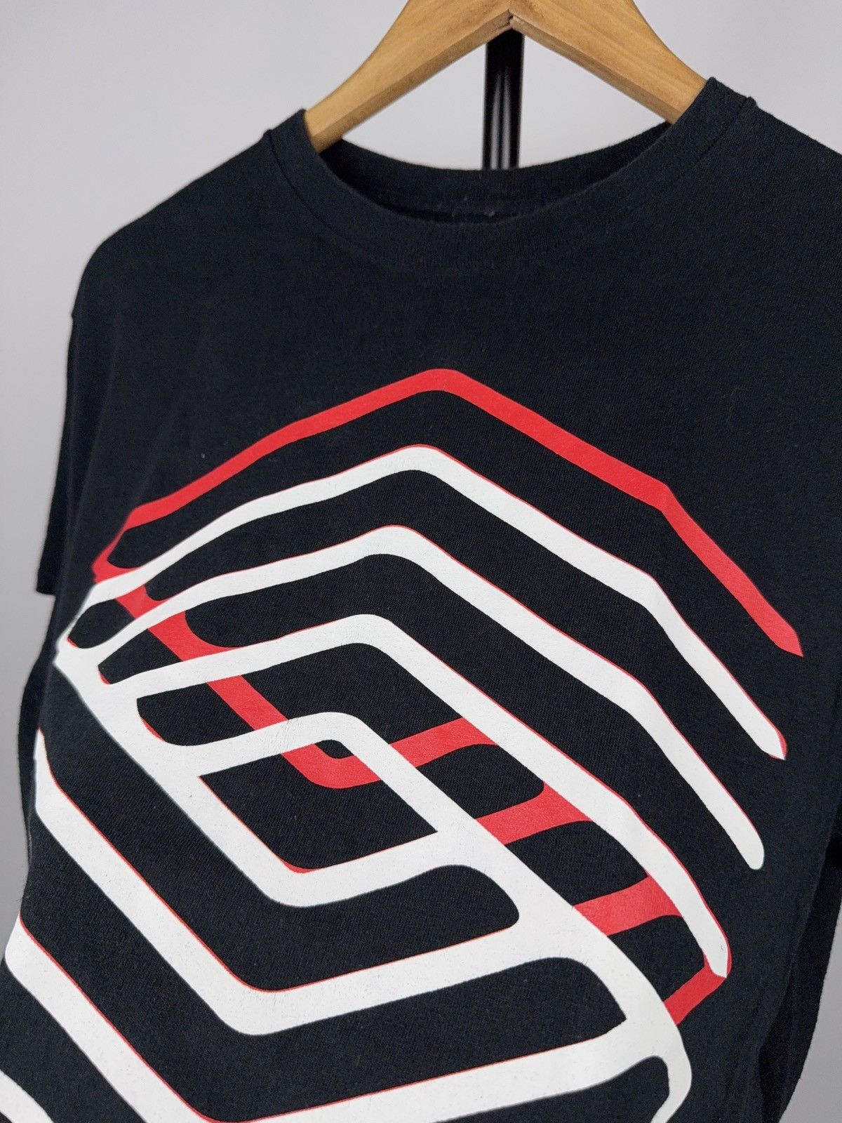 Band Tees 00s Yungblud Blood Drip Graphic Tour pop punk T-Shirt Black Size US M / EU 48-50 / 2 - 6 Thumbnail