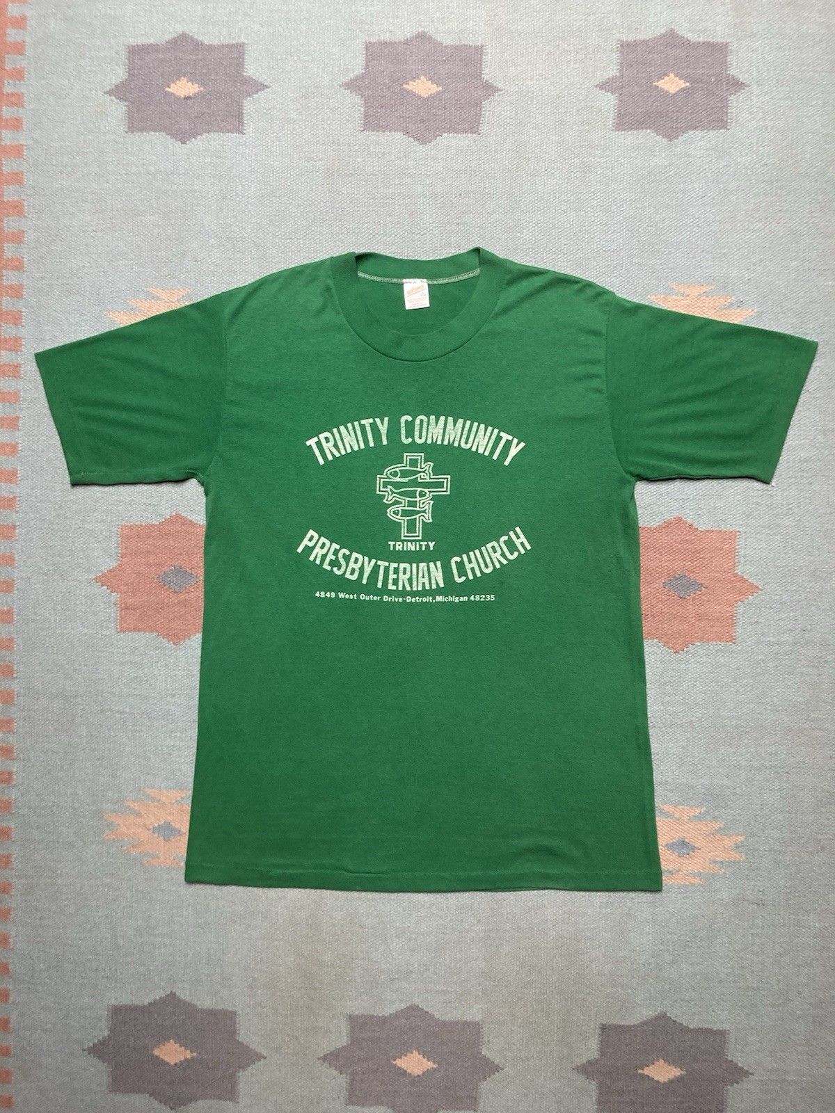 Vintage 70s t shirt trinity community church Detroit Michigan large Size US L / EU 52-54 / 3 - 1 Thumbnail
