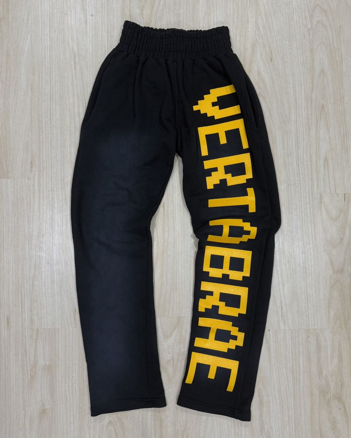 Vertabrae Vertabrae Sweatpants - Size M (Black + Yellow) Size US 32 / EU 48 - 4 Thumbnail