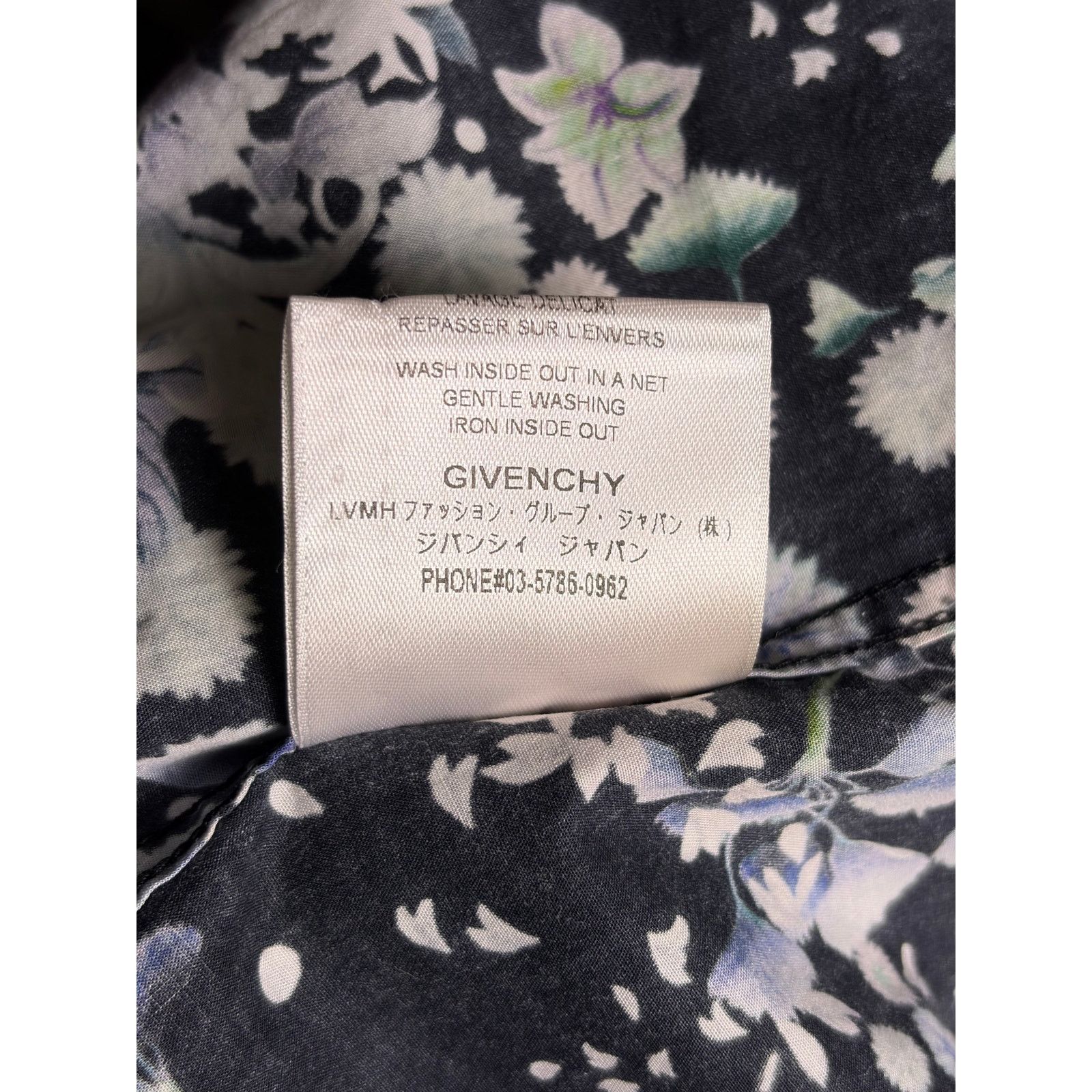 Givenchy Authentic Givenchy Camp Collar Button Down Hawaiian Shirt Size US L / EU 52-54 / 3 - 8 Thumbnail