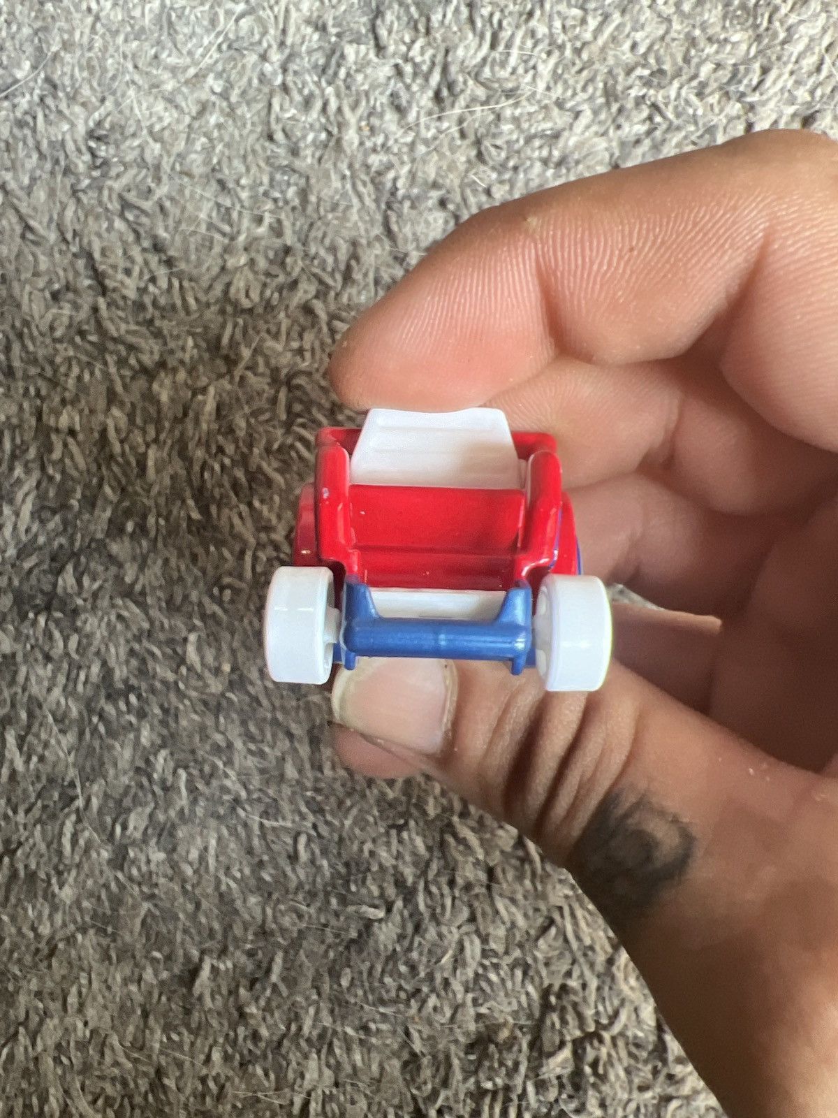 Hypebeast 2018 Mattel Hot Wheels Wheelie Chair Size ONE SIZE - 5 Thumbnail