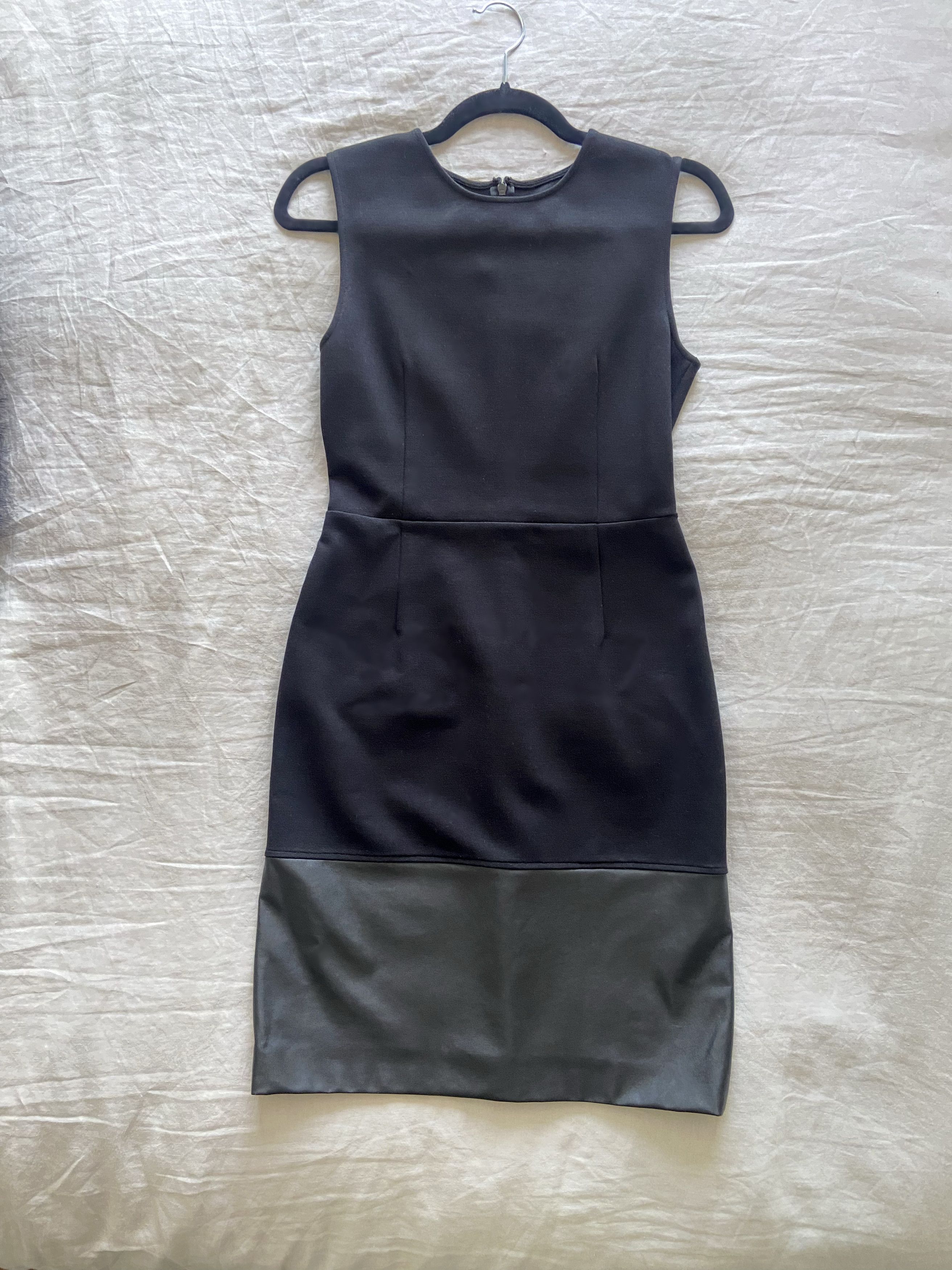 Alexander McQueen Black Dress Size M / US 6-8 / IT 42-44 - 1 Thumbnail