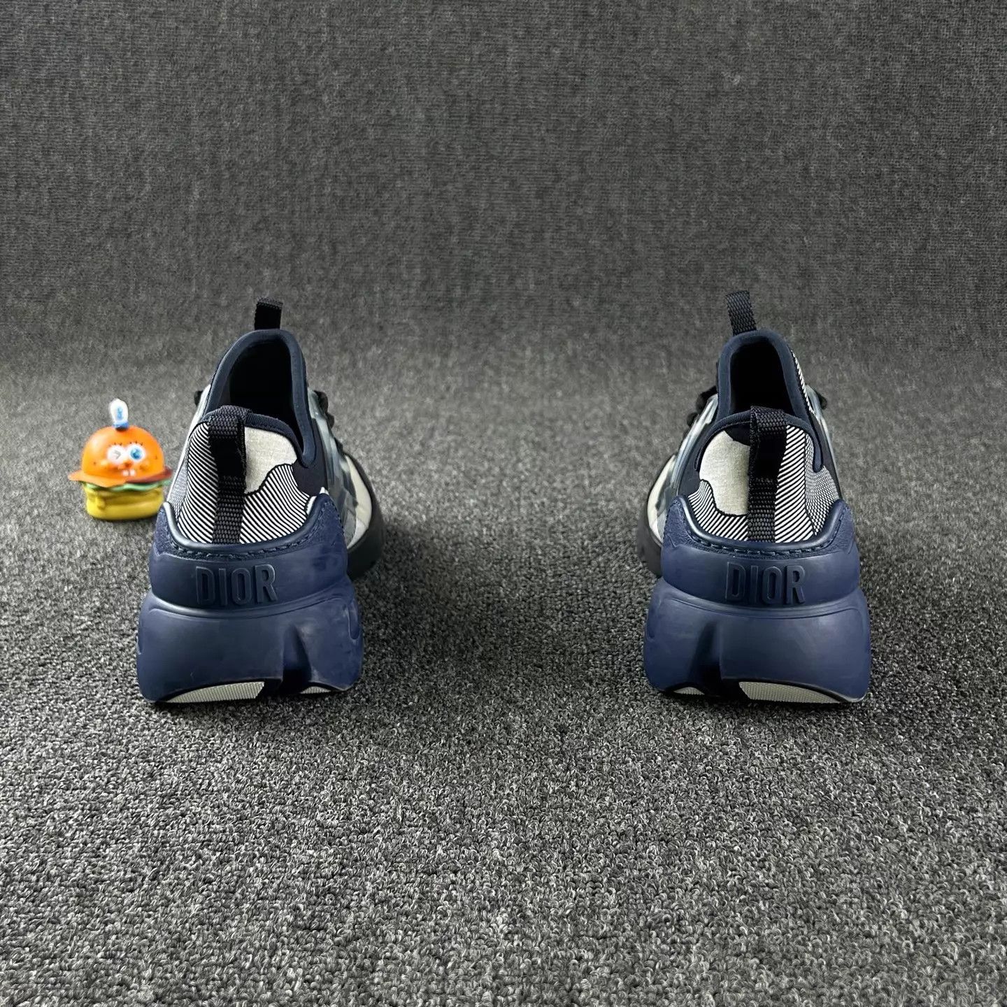 Dior Dior Navy & Black Colorblock Casual Sneakers EU38 Size US 7.5 / IT 37.5 - 5 Thumbnail