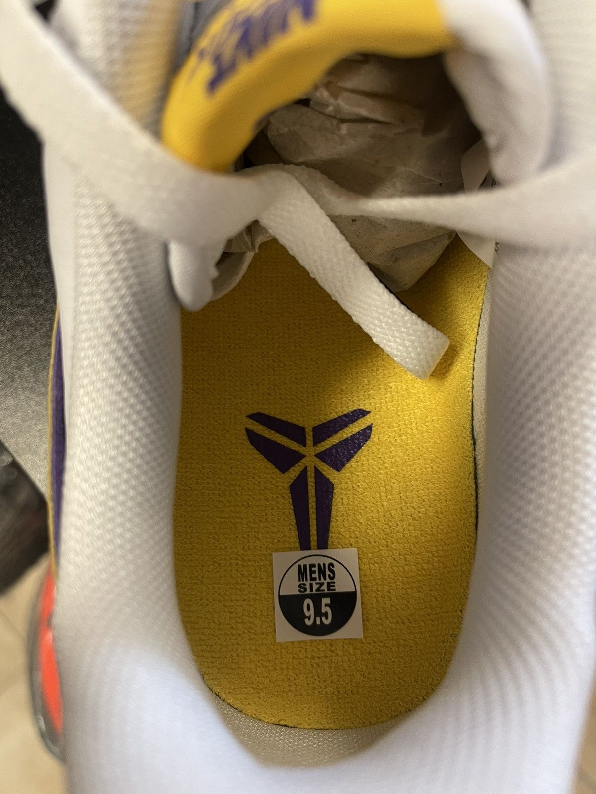 Nike Size 9.5 - Air Force 1 Kobe Bryant Lakers Home Brand New Size US 9.5 / EU 42-43 - 9 Thumbnail