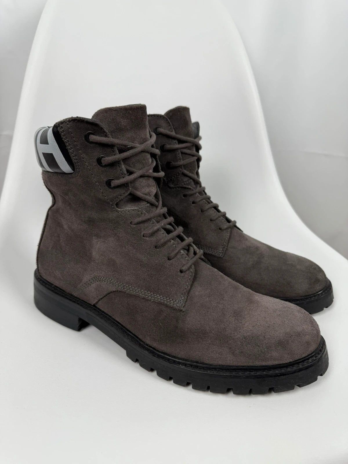 Hugo Boss Hugo Boss Genuine Suede Leather Boots Logos size 42 Size US 9 / EU 42 - 1 Thumbnail