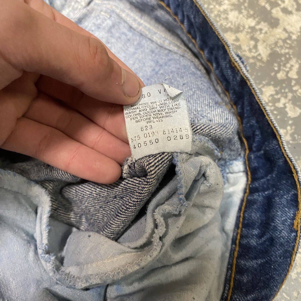 Levi's × Vintage Vintage Levi’s 550 Relaxed Fit Blue Dark Denim Jeans USA 90s Size US 36 / EU 52 - 4 Thumbnail