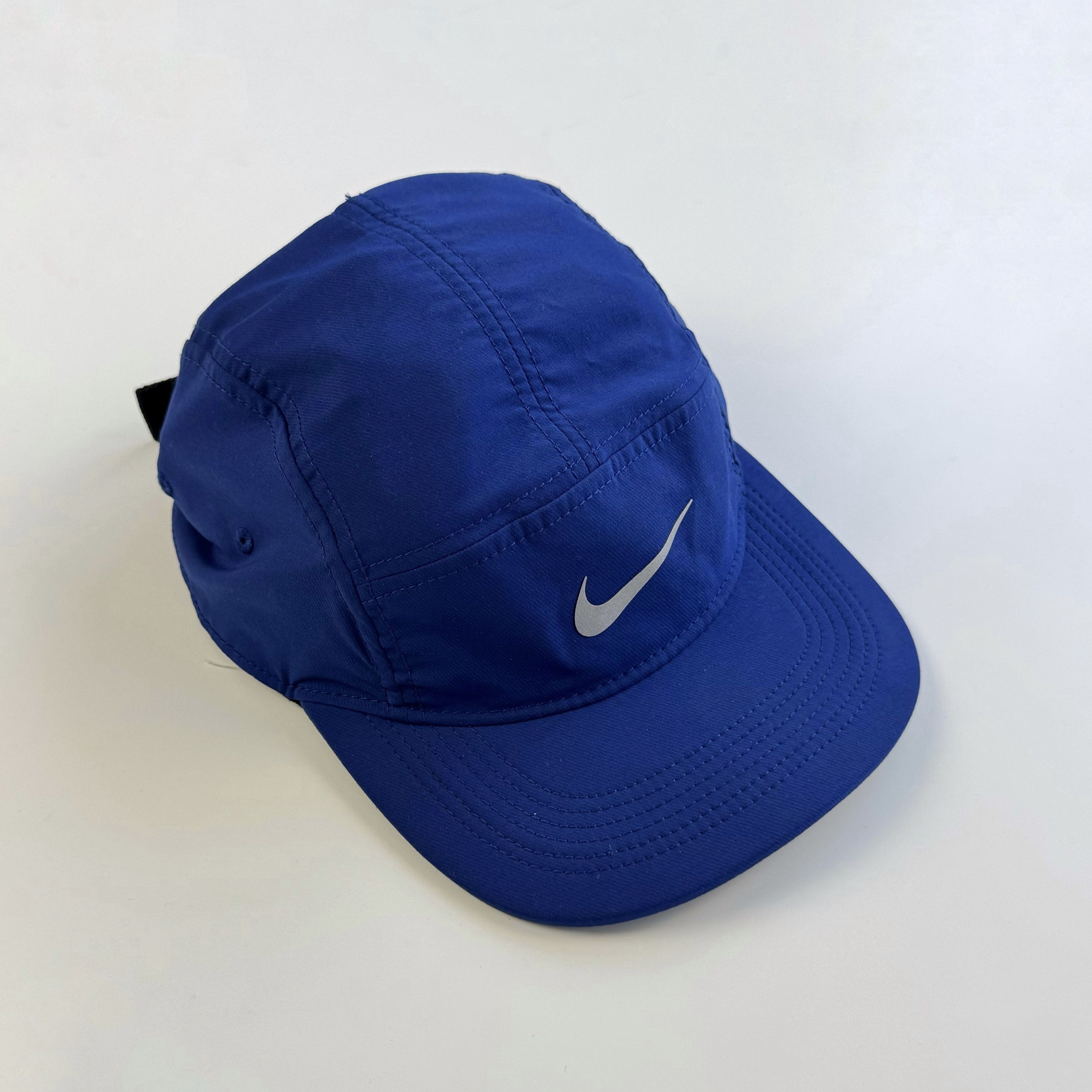 Nike Dri-fit Aw84 NIKE AW84 5-PANEL REFLECTIVE SWOOSH DRI-FIT HAT CAP