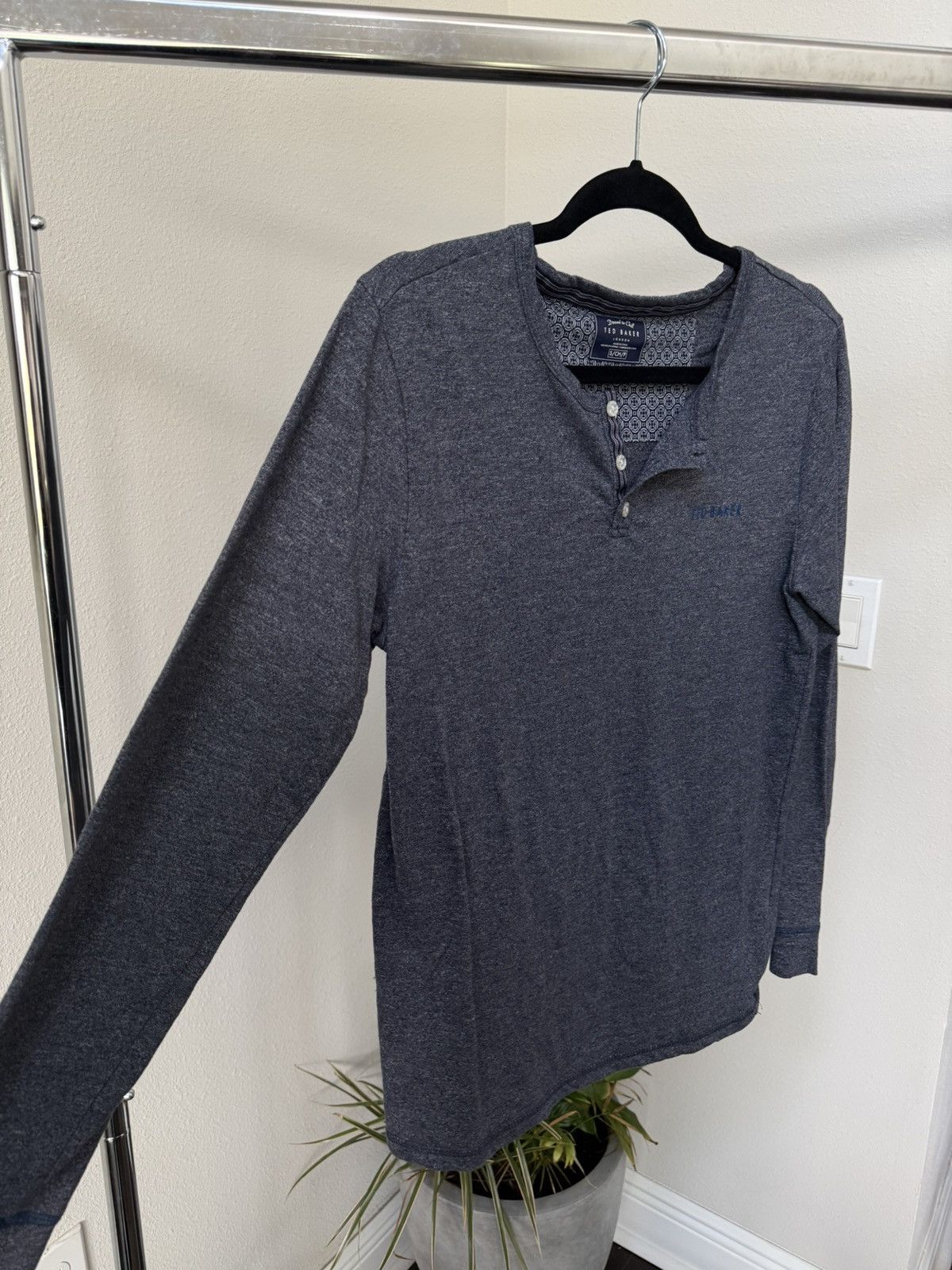 Ted Baker Ted Baker London Long Sleeve Henley Charcoal Size S Size US S / EU 44-46 / 1 - 2 Thumbnail