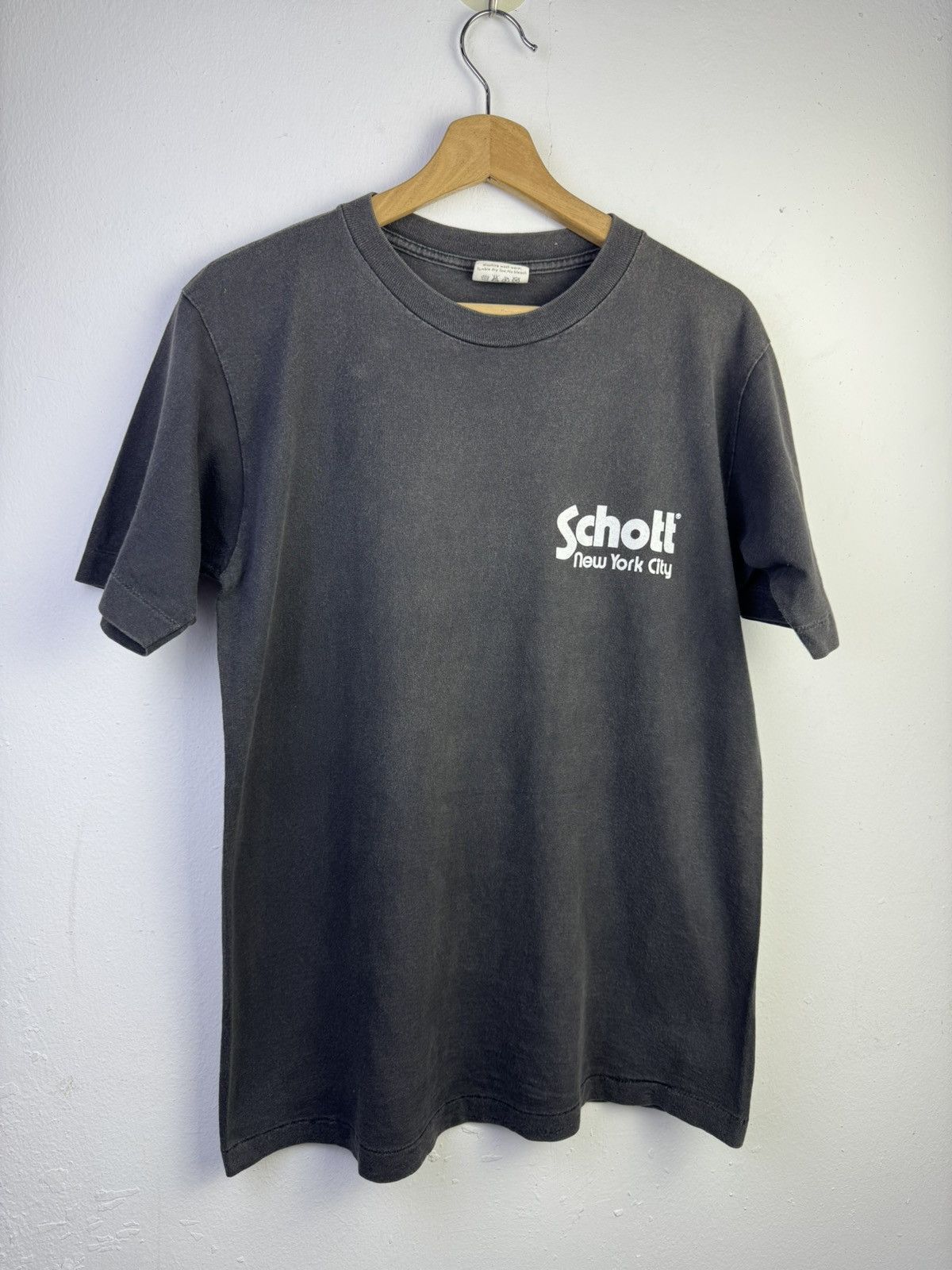 Schott vintage 90s Schott NYC graphic tee in black cotton. Size US M / EU 48-50 / 2 - 3 Thumbnail
