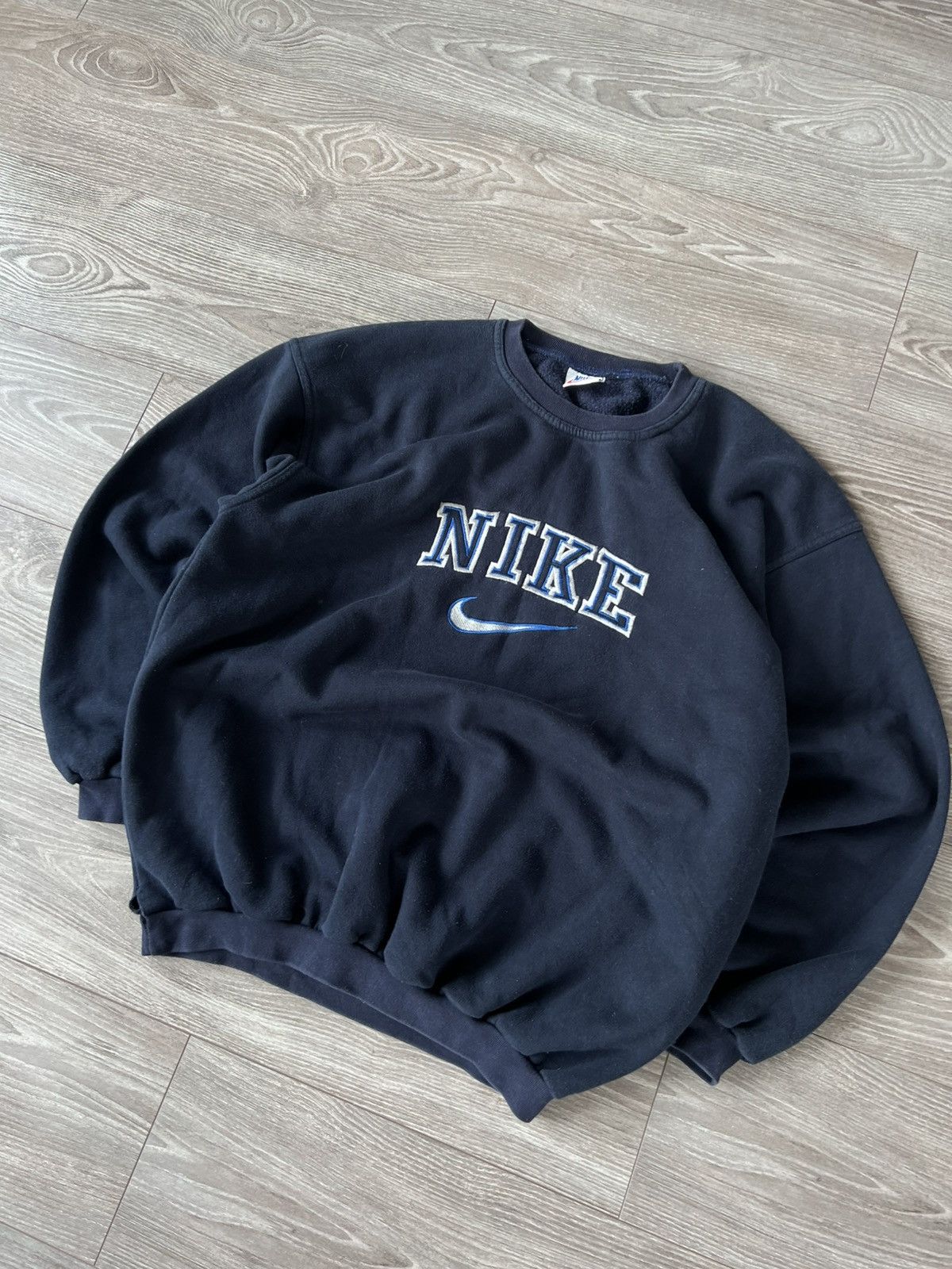 Other Vintage Nike Knit Central Logo Oversize Crew Neck Sweatshirt Size US L / EU 52-54 / 3 - 12 Thumbnail