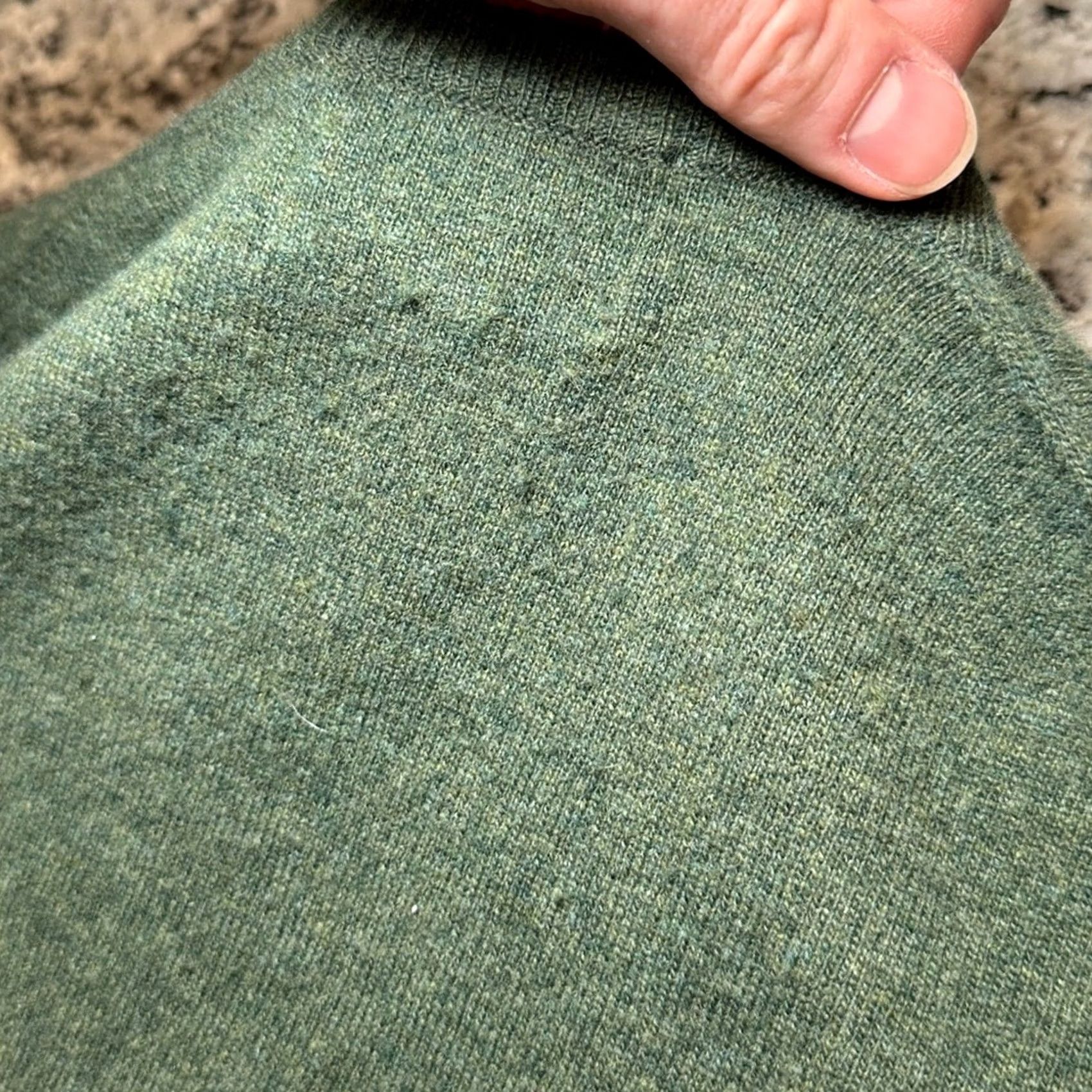 Vintage Alan Paine Pullover V-Neck Geelong Lambswool Olive Green Mens XL Sweater Size US XL / EU 56 / 4 - 7 Thumbnail