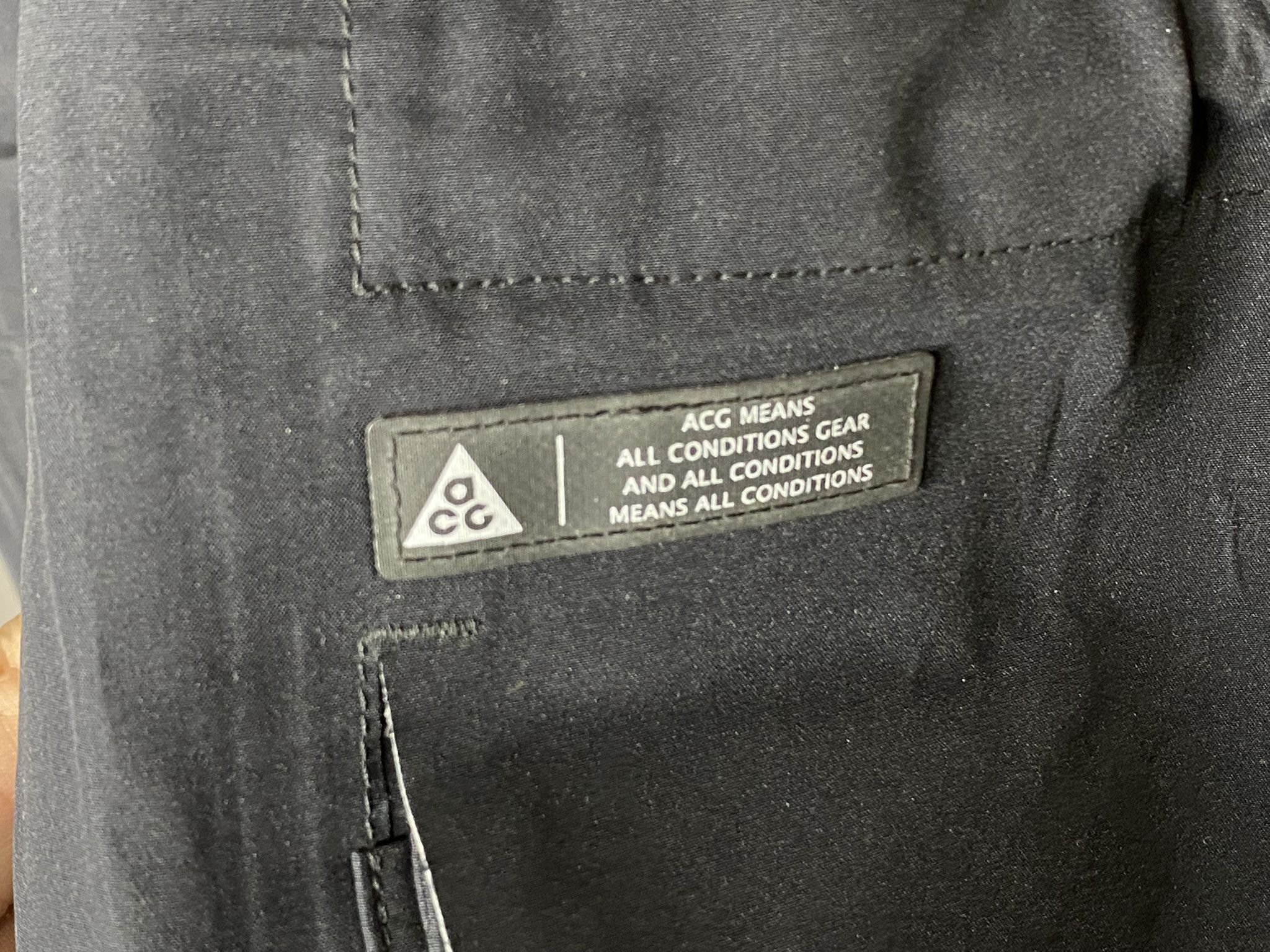 Nike ACG NIKE ACG MEANS ALL CONDITIONS GEAR GORE-TEX JACKET SIZE L Size US L / EU 52-54 / 3 - 4 Thumbnail