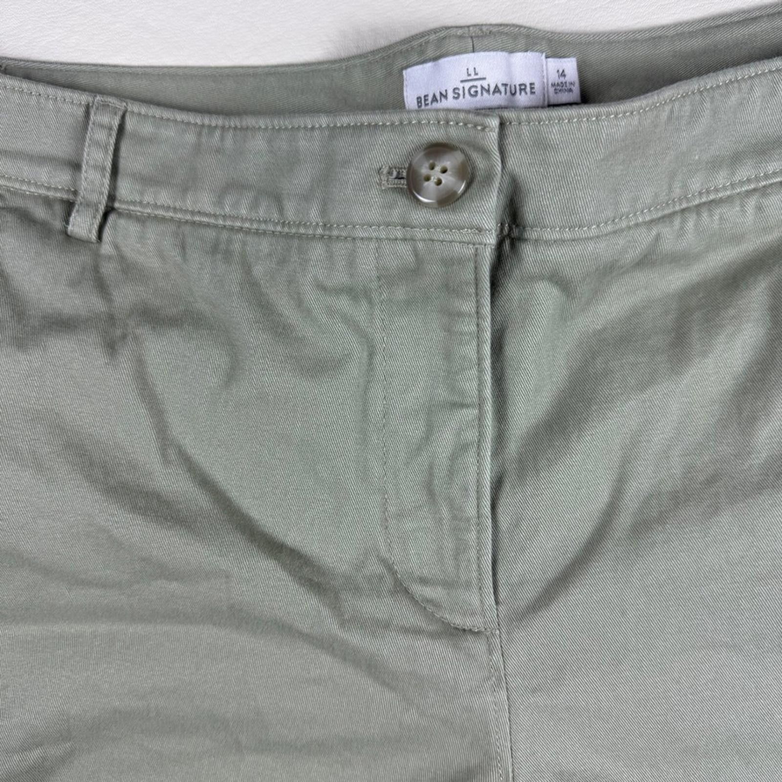 Other LL Bean Signature Women 14 Sage Green Chino Shorts Cotton Size 36" / US 14 / IT 50 - 2 Thumbnail