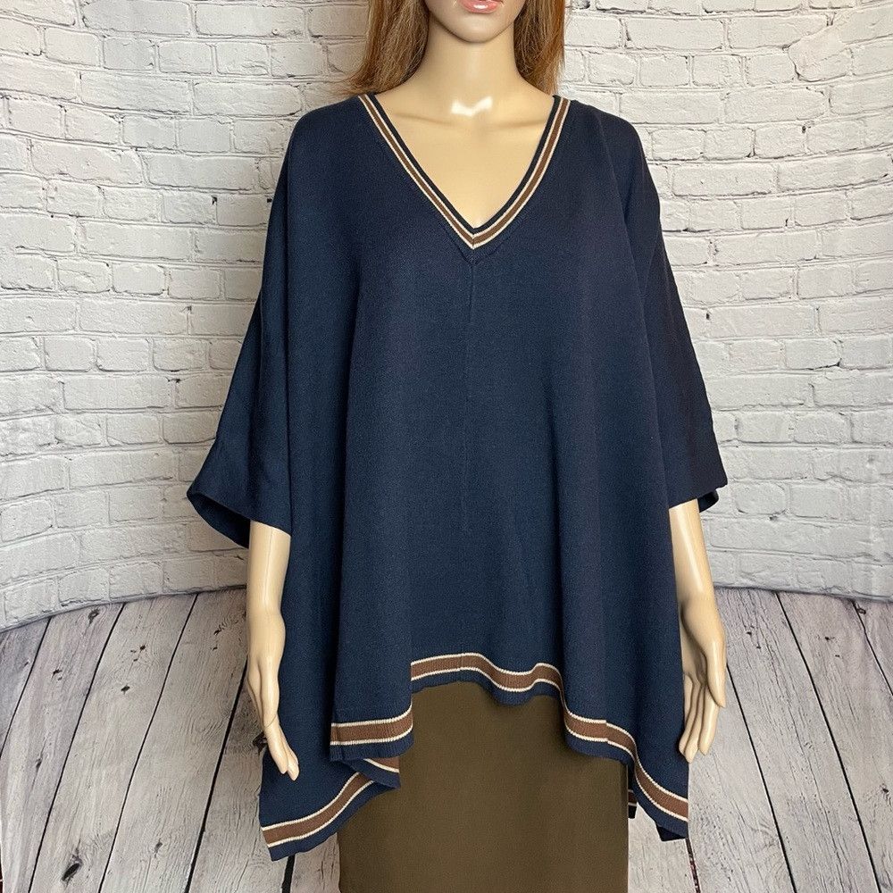 House of Harlow NWT New House of Harlow 1960 Poncho V-Neck Navy Sweater One Size ONE SIZE - 1 Thumbnail