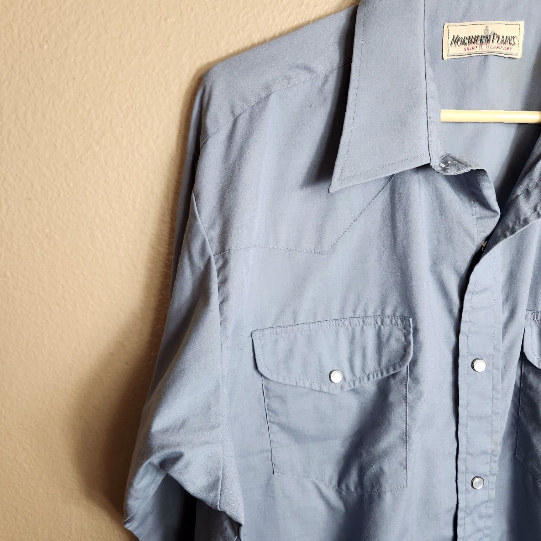 Vintage VINTAGE Northern Plains Mens Shirt LS Blue Western Pearl Snap Point Collar 16.5x33 VTG Size US L / EU 52-54 / 3 - 5 Thumbnail
