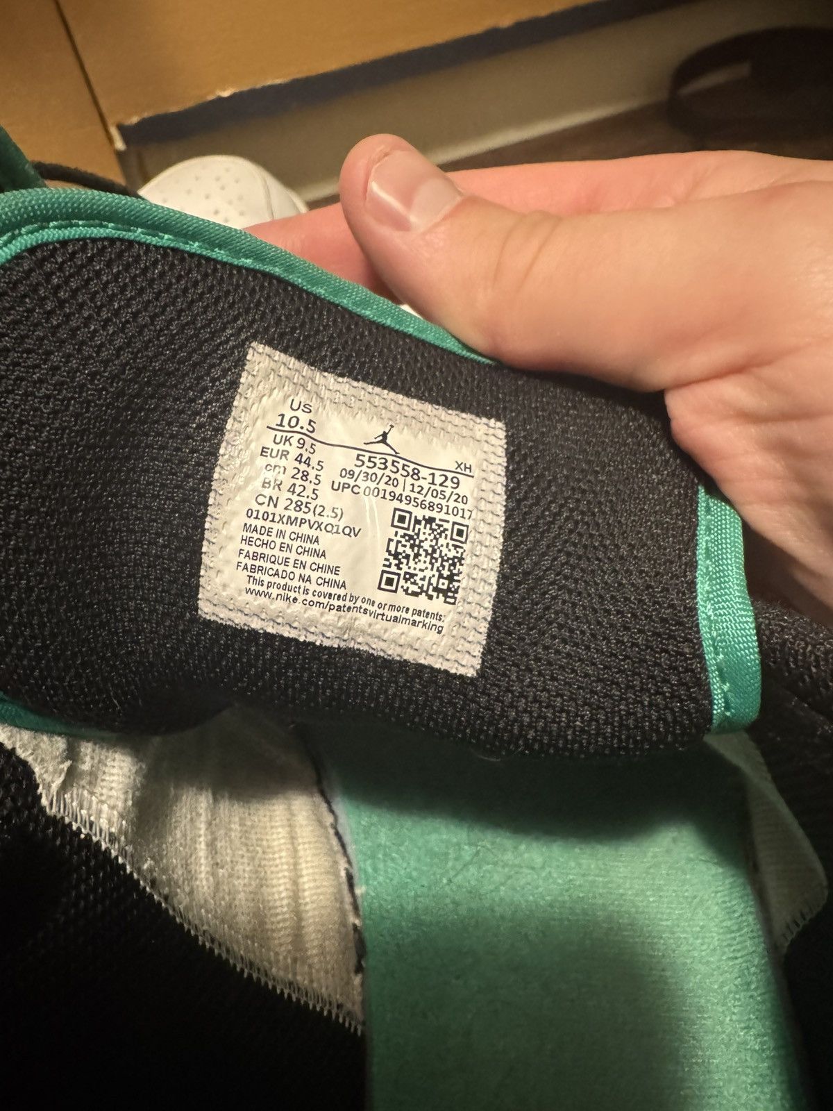 Jordan Brand Jordan 1 Low White Lucky green Size US 10.5 / EU 43-44 - 5 Thumbnail