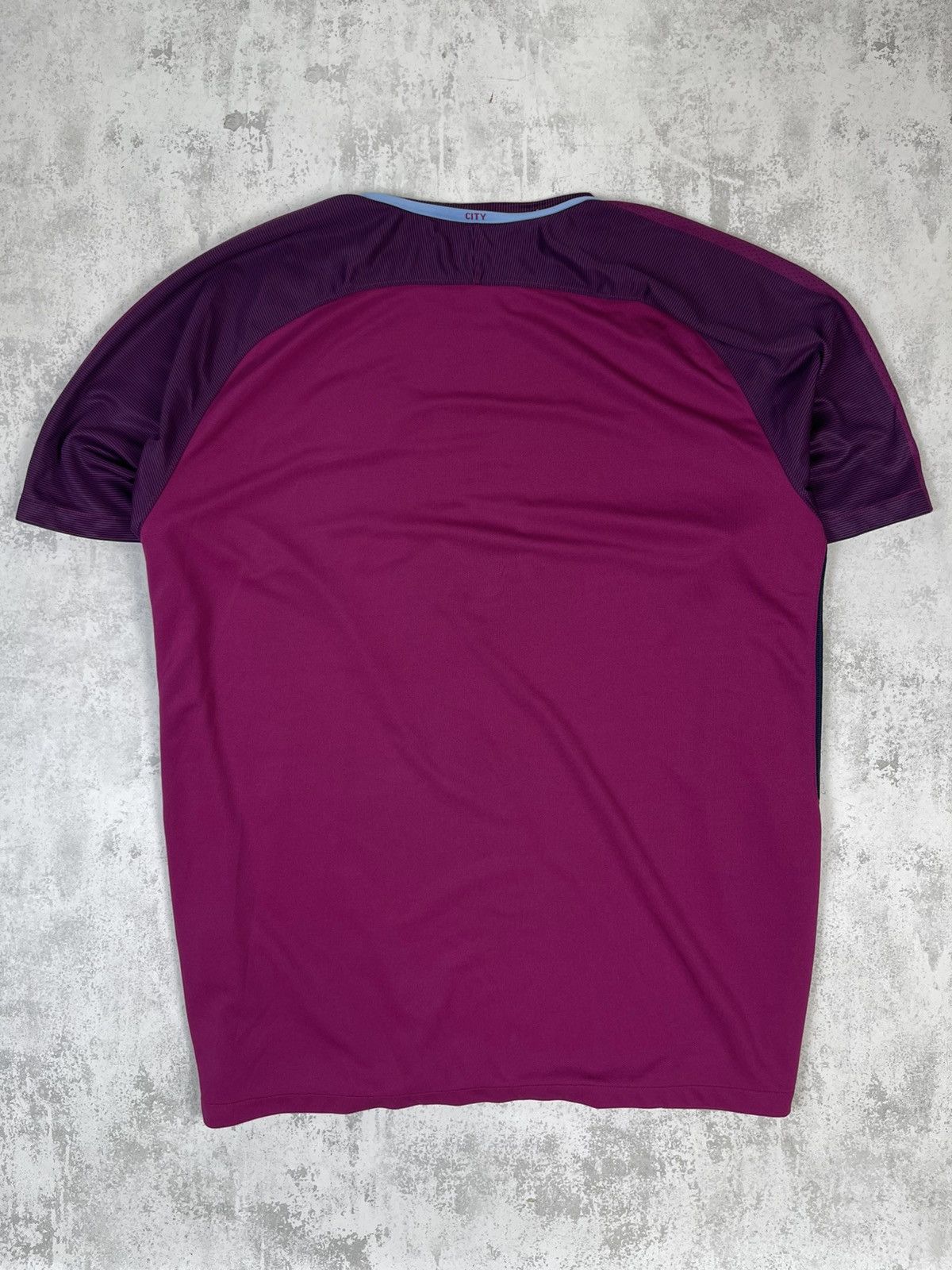 Nike 17/18 Man City Rare Worker Bee Patch Away Nike Dri-Fit Kit Size US XXL / EU 58 / 5 - 13 Thumbnail