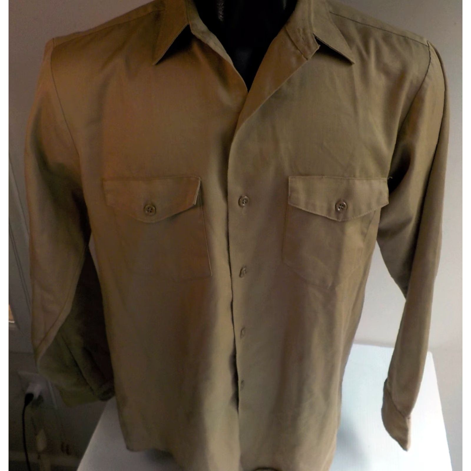 Lee VINTAGE LEE CHETOPA twill work shirt Mens Beige SIZE 15.5 Long Sleeve 2 Buttoned Flap Chest Pockets 70s Good Condition Size US L / EU 52-54 / 3 - 2 Thumbnail