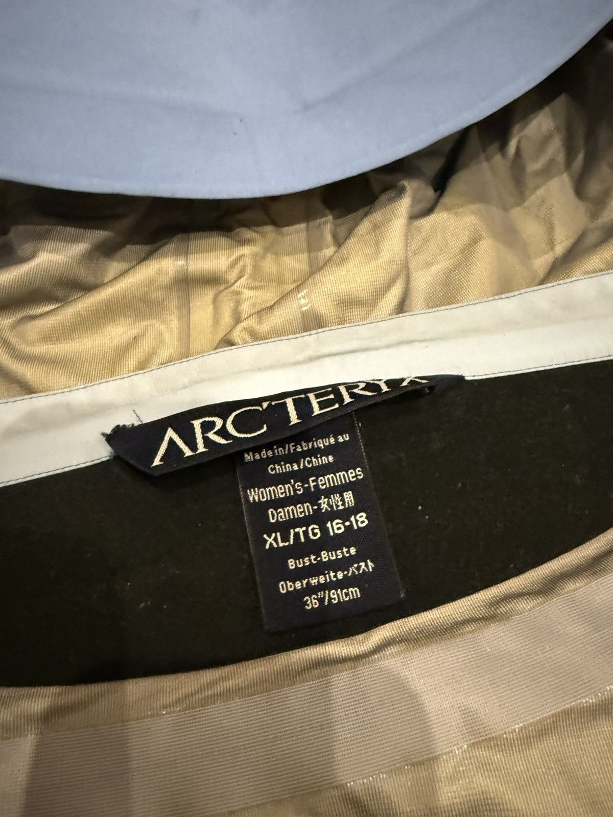 Arc'teryx Vintage 90's Arc'teryx Beta AR Goretex Jacket sizeXL Size US XL / EU 56 / 4 - 12 Thumbnail