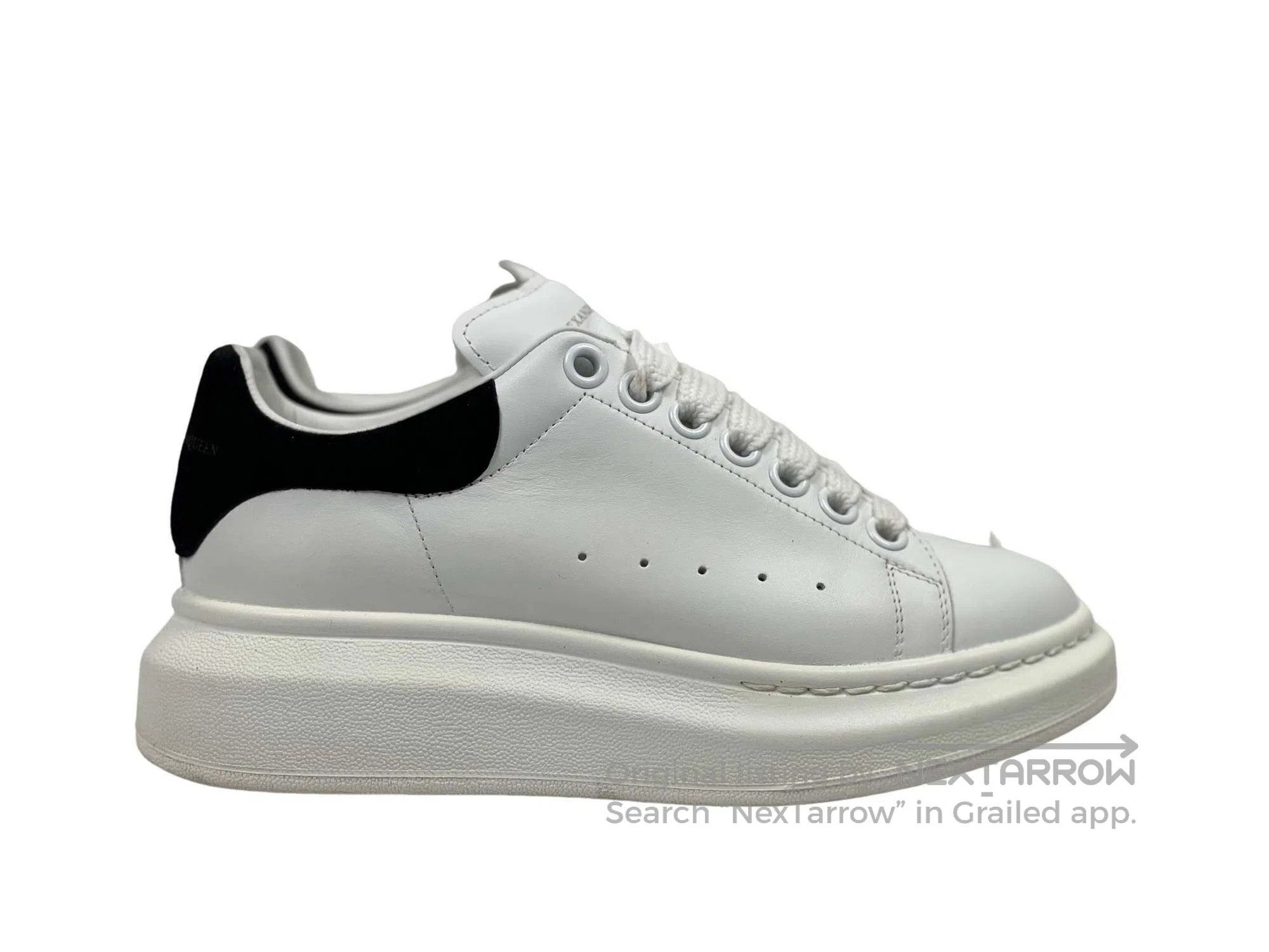 Alexander McQueen ALEXANDER MCQUEEN Classic black tail thick-soled white sne Size US 5 / IT 35 - 3 Thumbnail