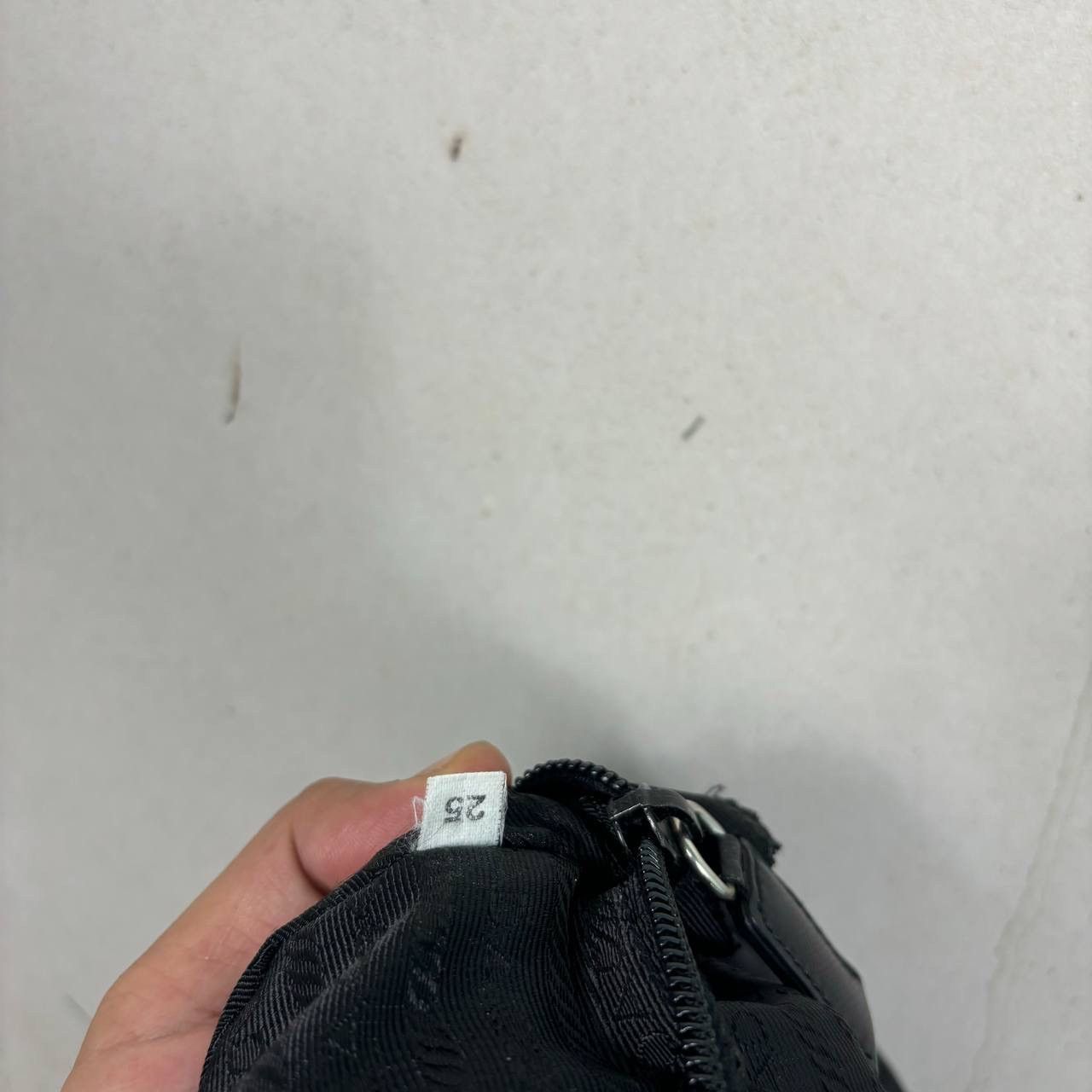 Prada Vintage Prada Vela Nylon Messenger Bag Black V161 Tessuto Size ONE SIZE - 16 Thumbnail