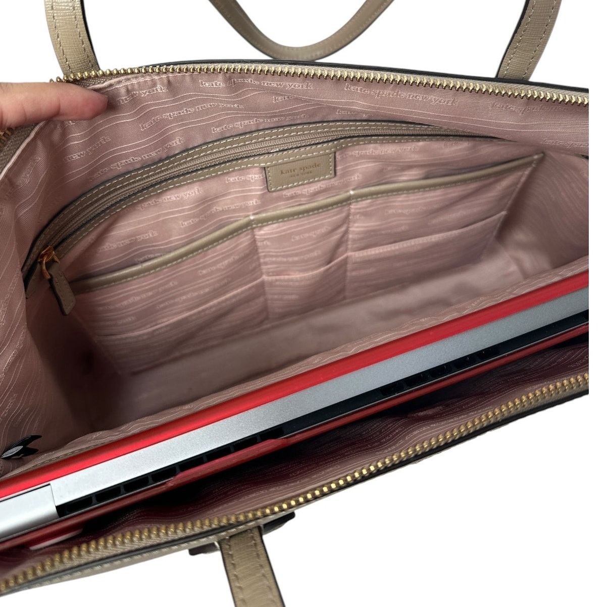 Kate Spade Kate Spade Bleecker Large Zip-top Tote bag in Timeless Taupe Size ONE SIZE - 3 Thumbnail