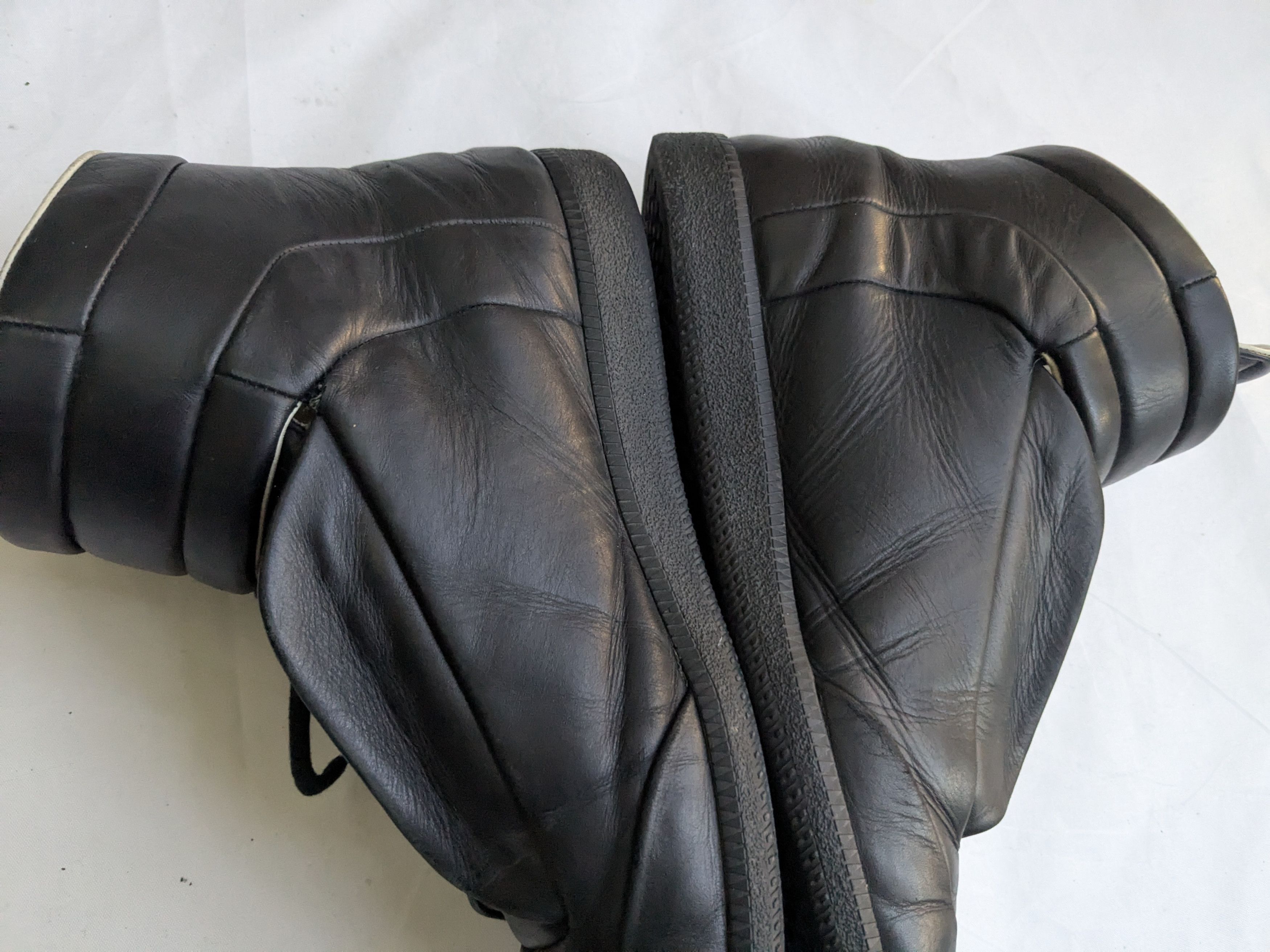 Maison Margiela Maison Margiela Future Black 11 44 High Top Sneakers Gum Size US 11 / EU 44 - 16 Thumbnail