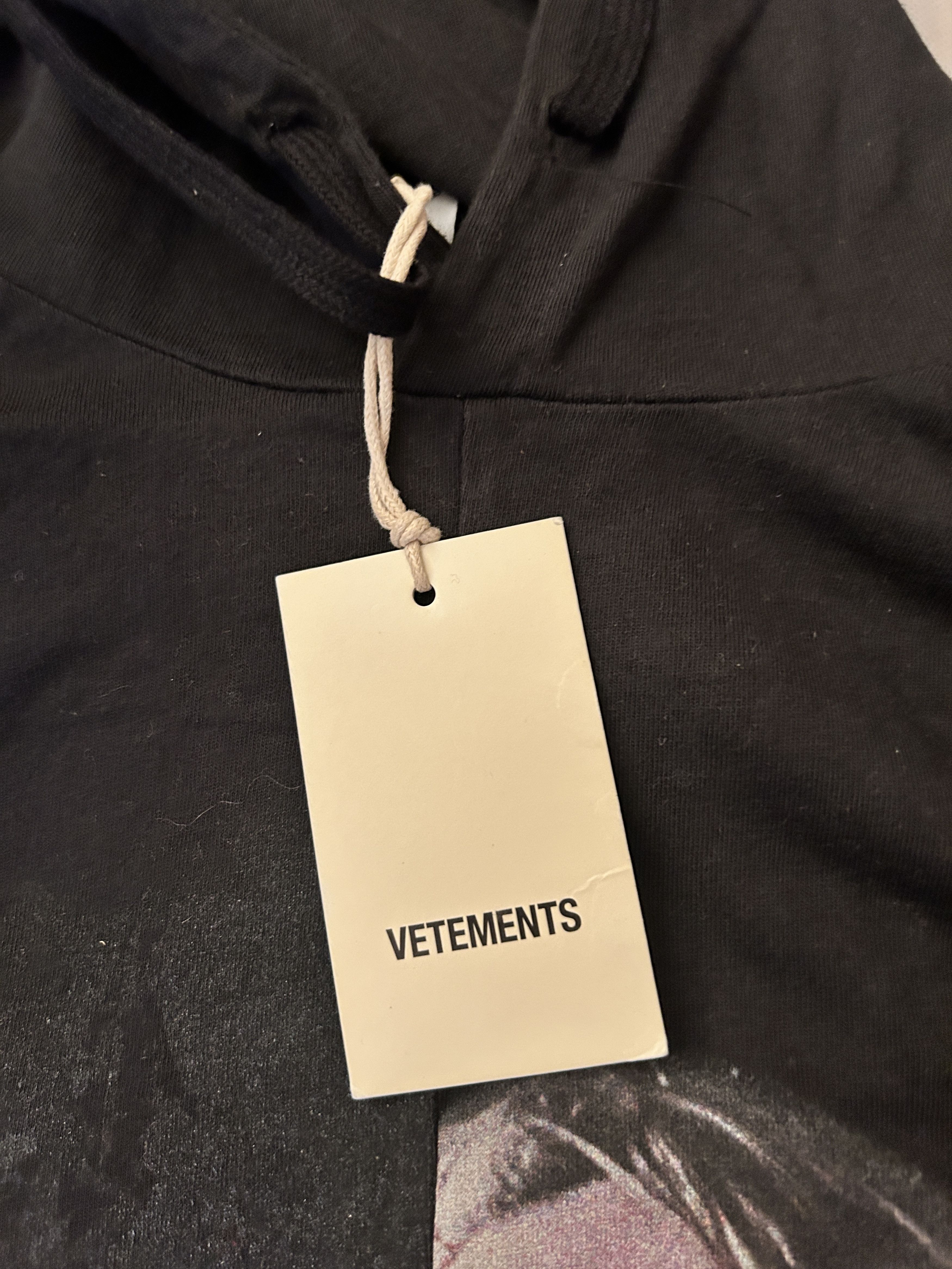 Vetements vetements split hooded kiss titanic lightweight hoodie Size US S / EU 44-46 / 1 - 4 Thumbnail