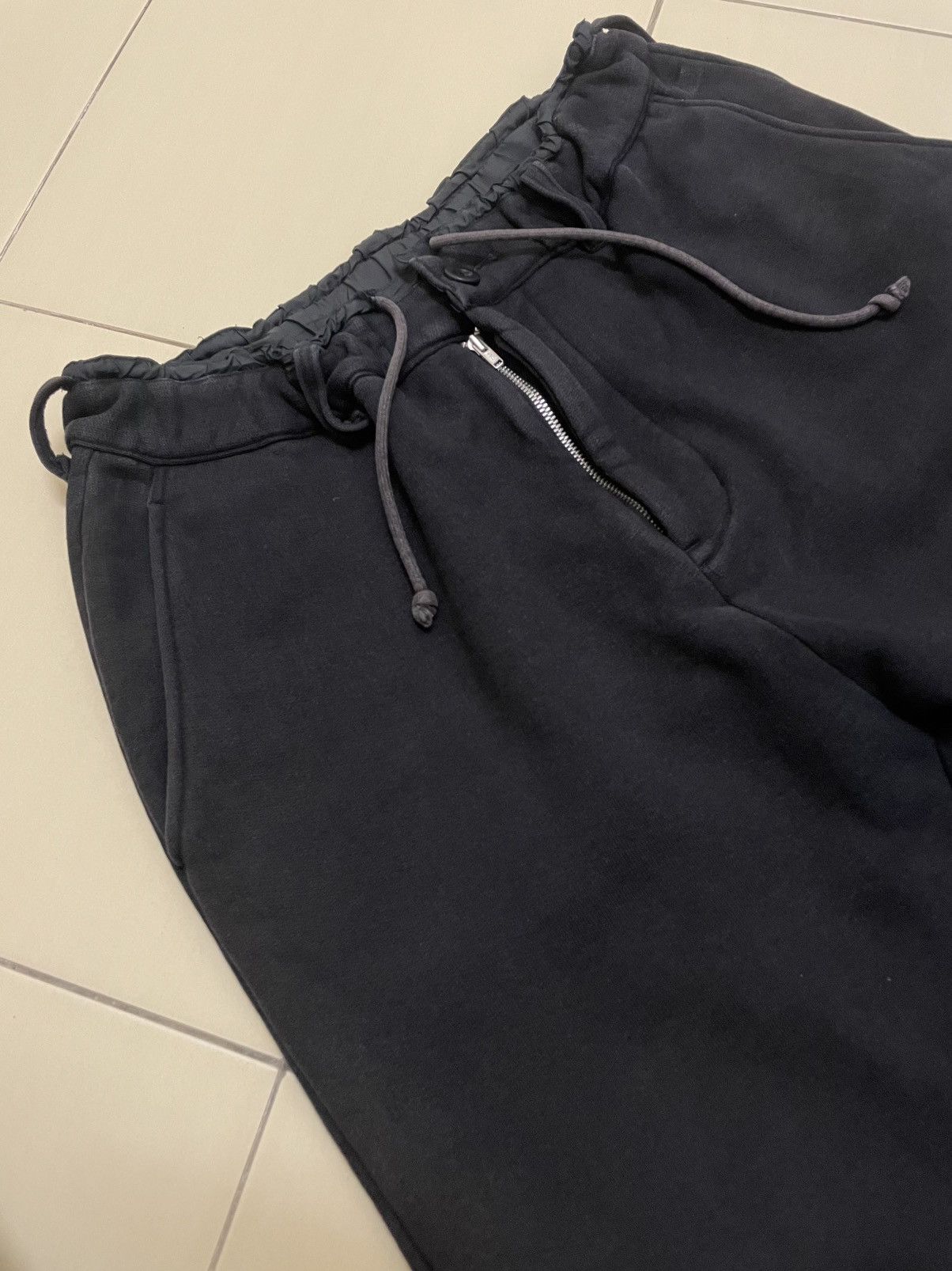 Sacai Japanese Brand Sacai Zipper Jogger Sweatpants Size US 31 - 4 Thumbnail