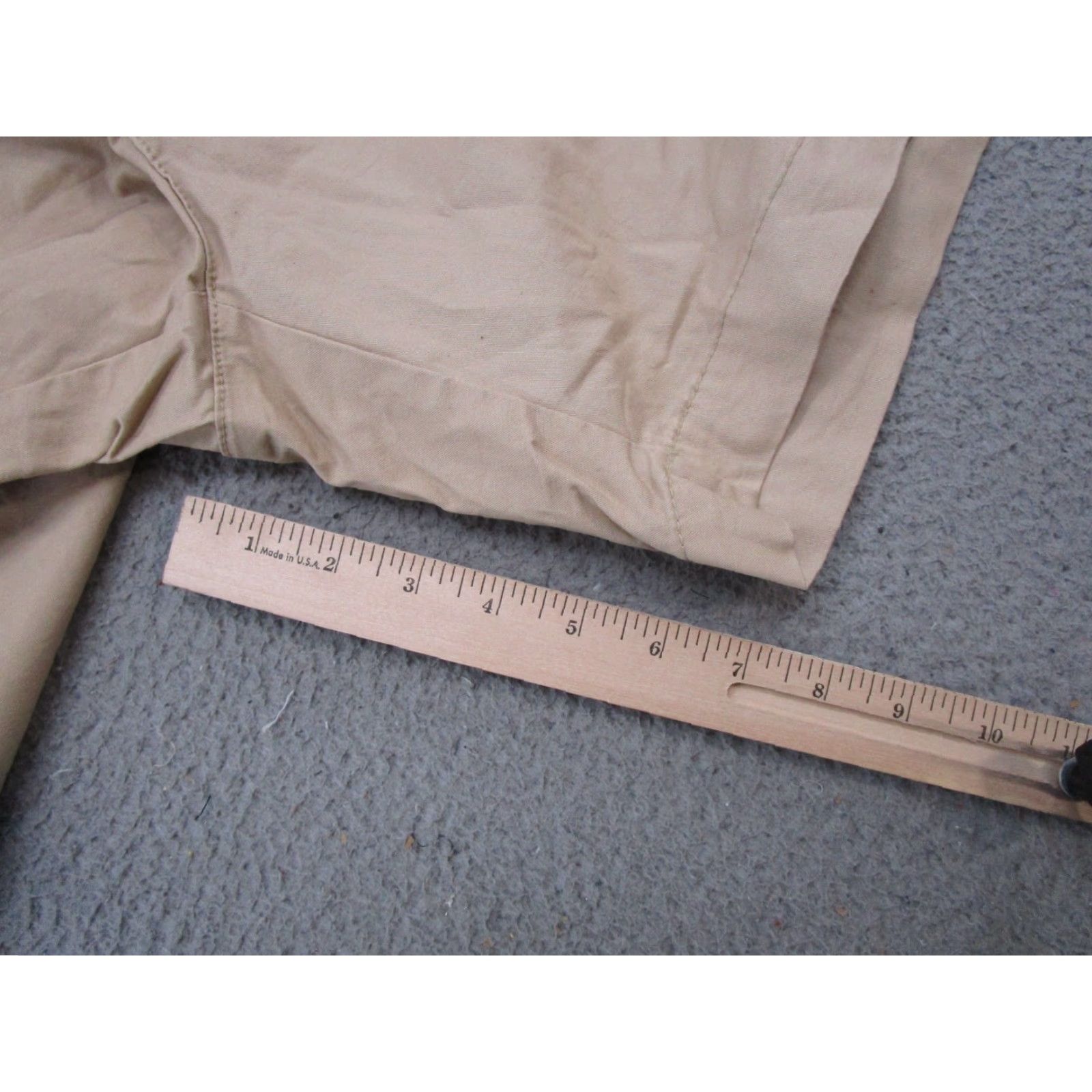 Old Navy Old Navy Beige Chino Shorts Williamsburg? (Oops) Size 32" / US 10 / IT 46 - 6 Thumbnail