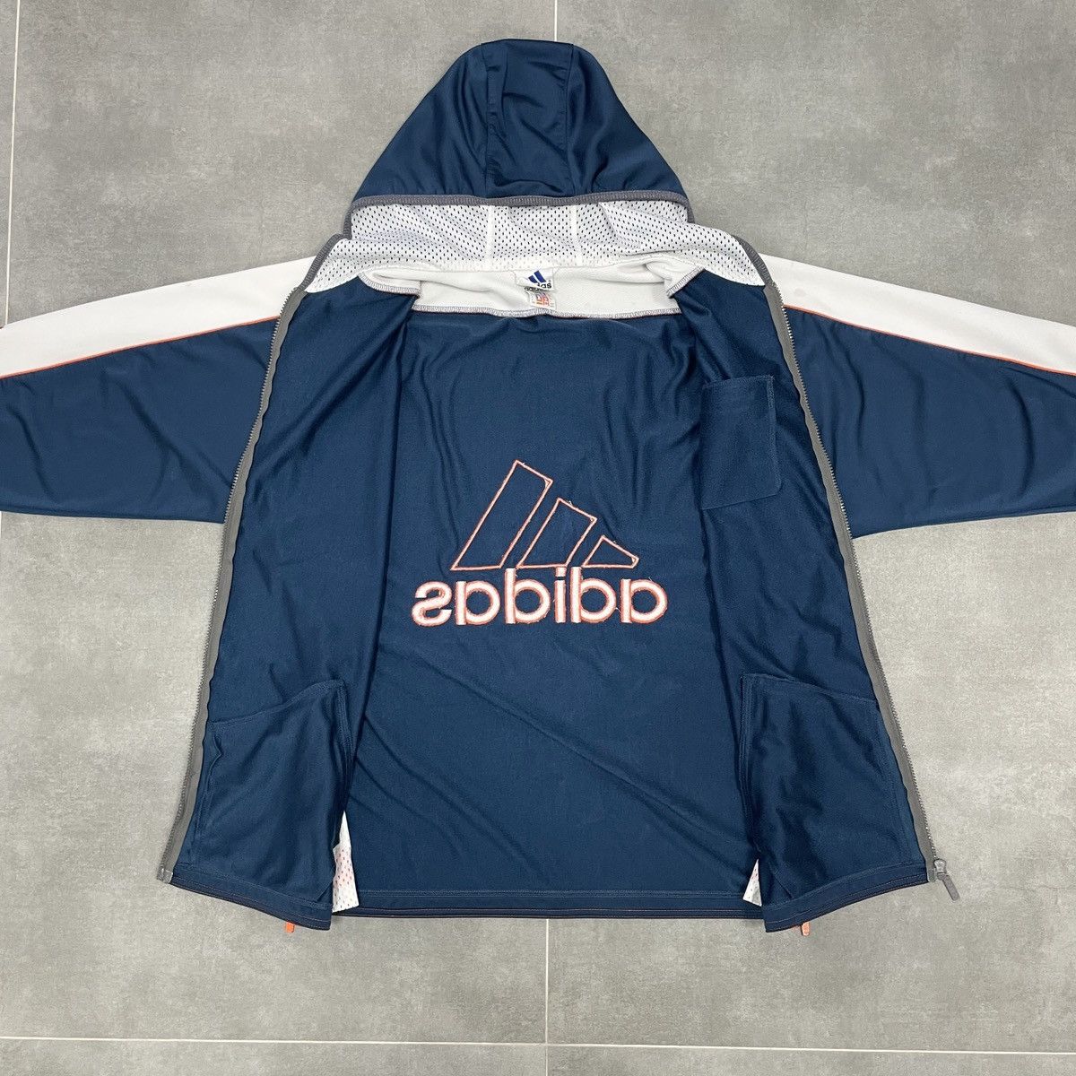 Adidas × Vintage Vintage Adidas Jacket Size M Size US M / EU 48-50 / 2 - 17 Thumbnail