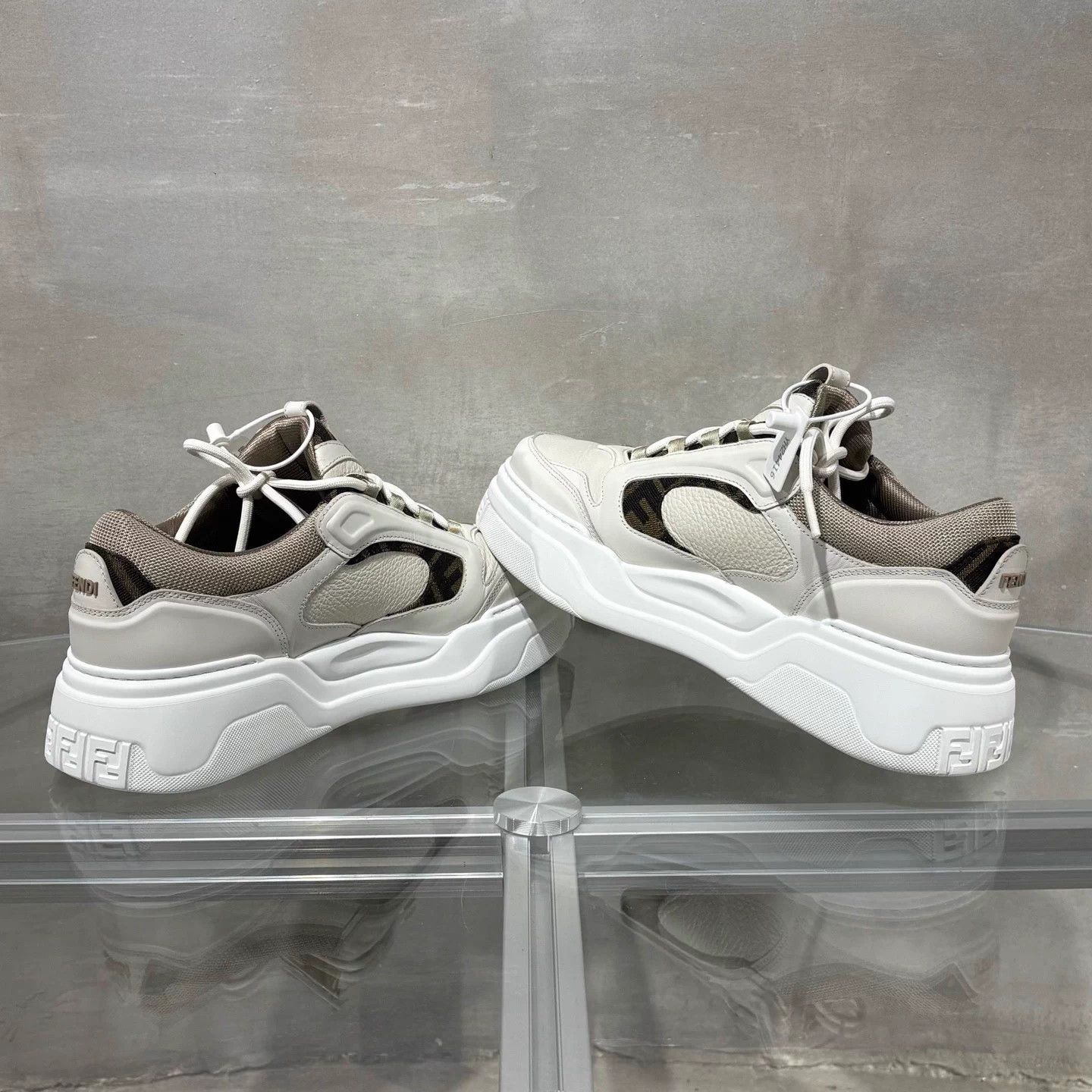 Fendi Fendi white platform sneakers 42 Size US 9 / EU 42 - 5 Thumbnail