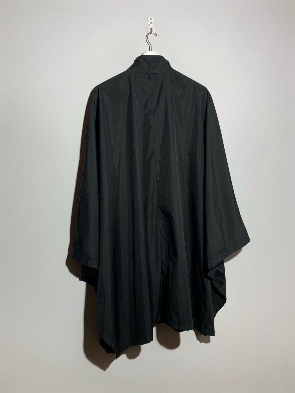 Bogner Vintage Bogner Poncho Rain Jacket in Black Size US L / EU 52-54 / 3 - 17 Thumbnail