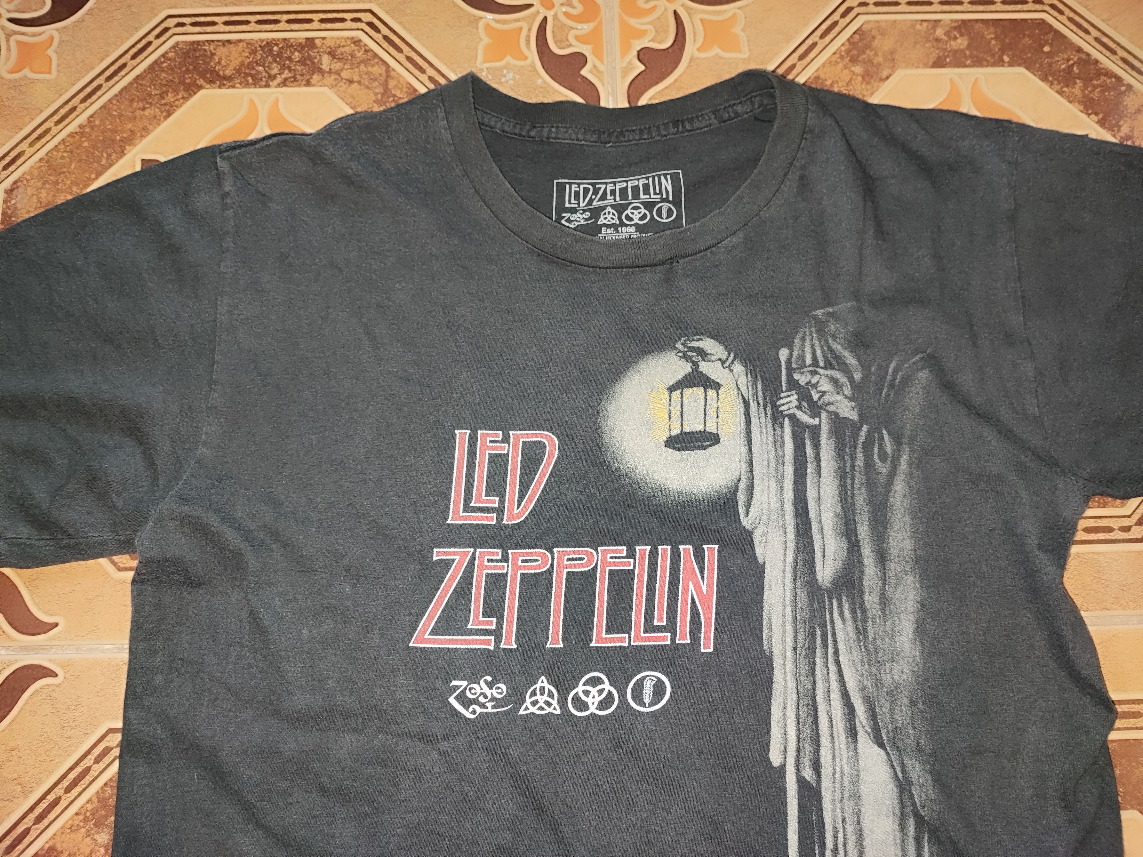 Band Tees LED ZEPPELIN STAIRWAY TO HEAVEN Size US M / EU 48-50 / 2 - 4 Thumbnail